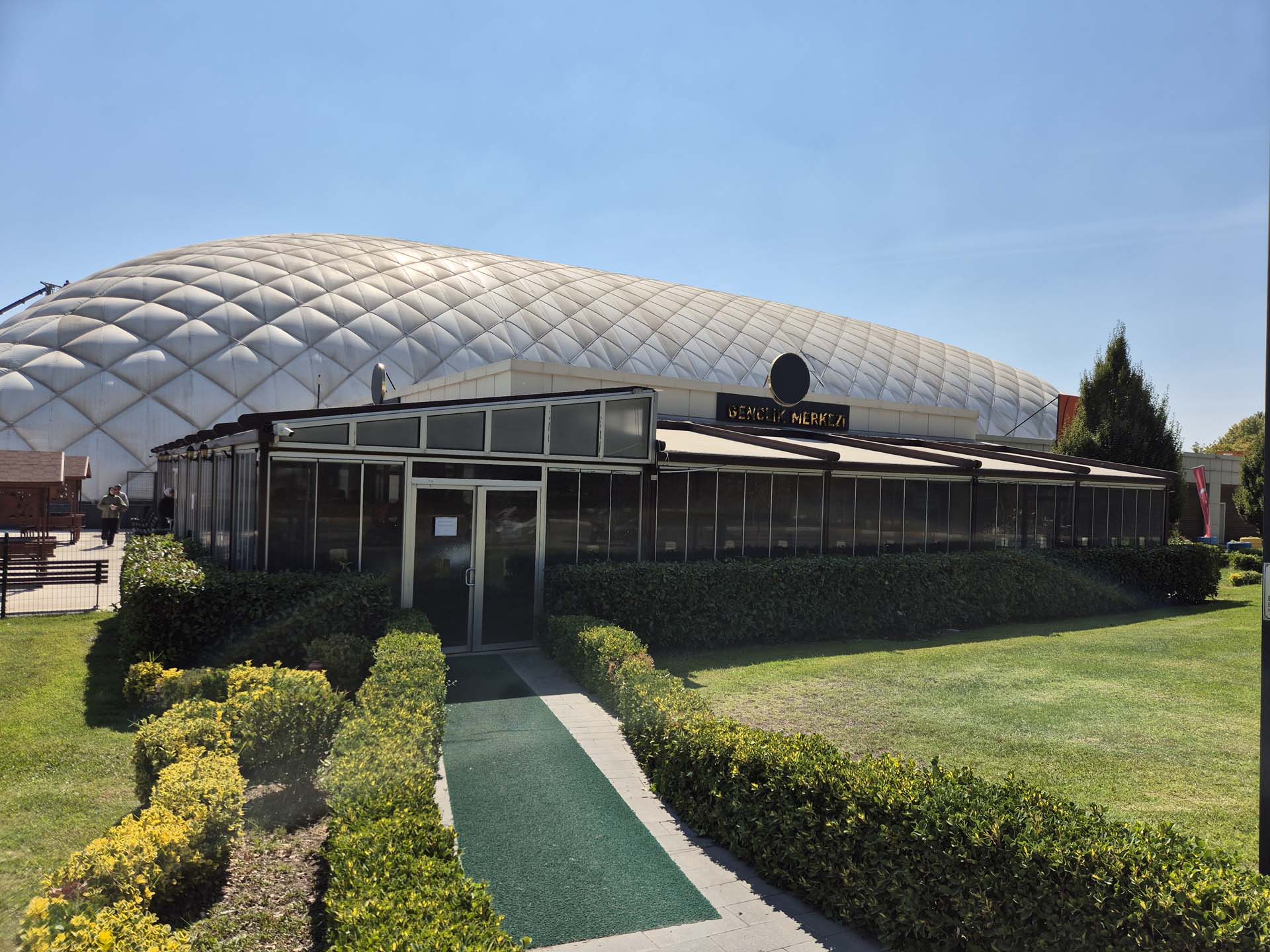 Avlu Gençlik Merkezi