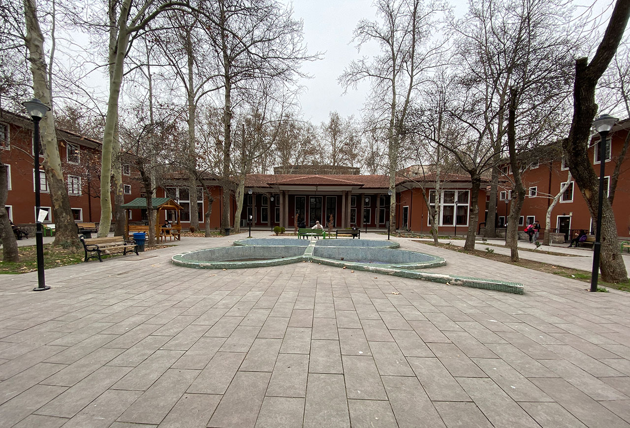 Adnan Ötüken İl Halk Kütüphanesi