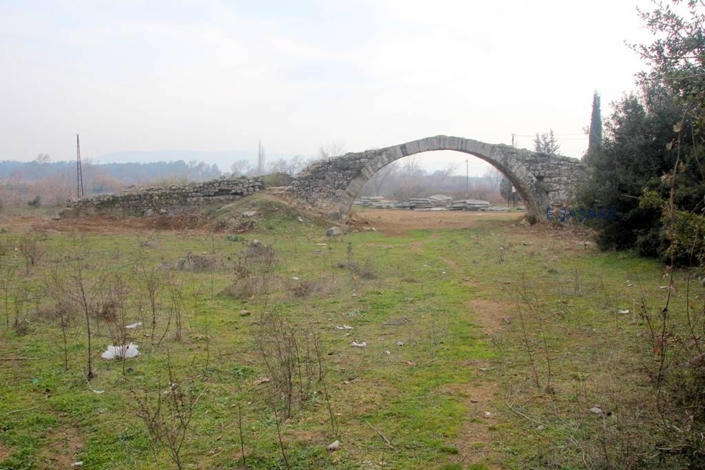 Taş Köprü Menderes