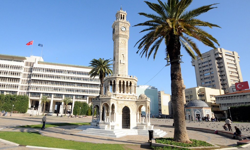 İzmir Saat Kulesi