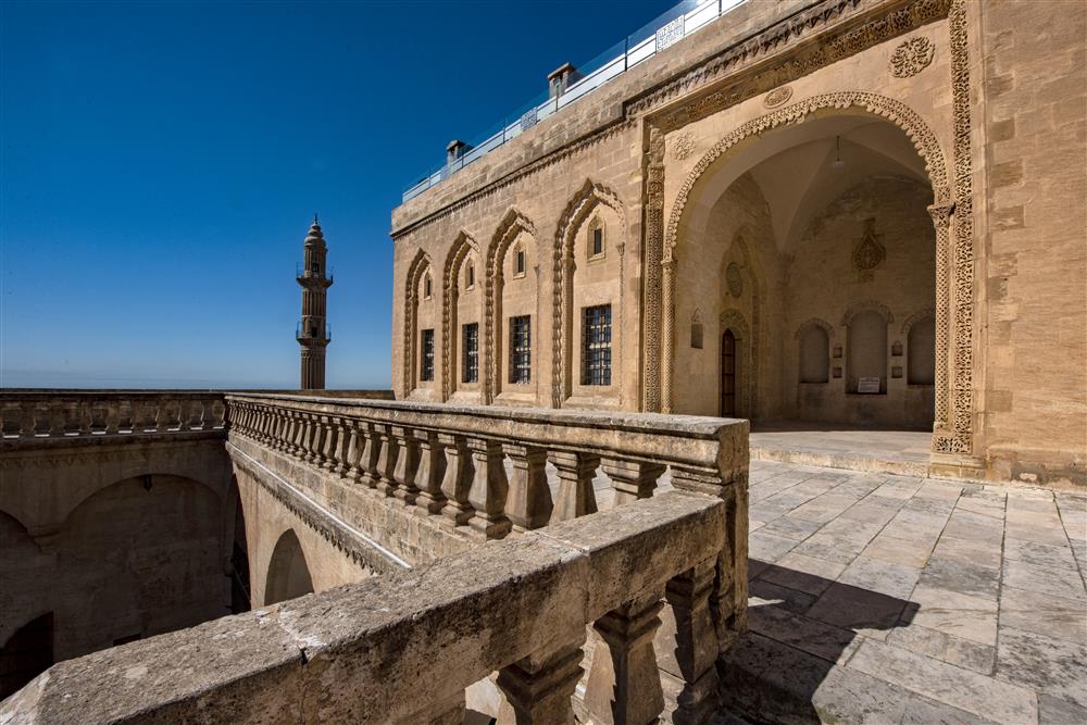 Şatana KonağıI(Eski Postane Binası)