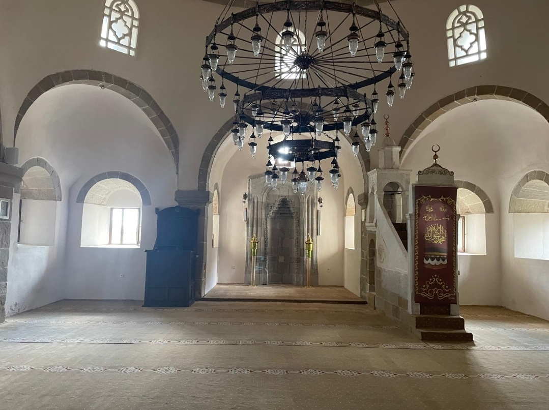 Şereflikoçhisar Sultan Alaaddin Camii