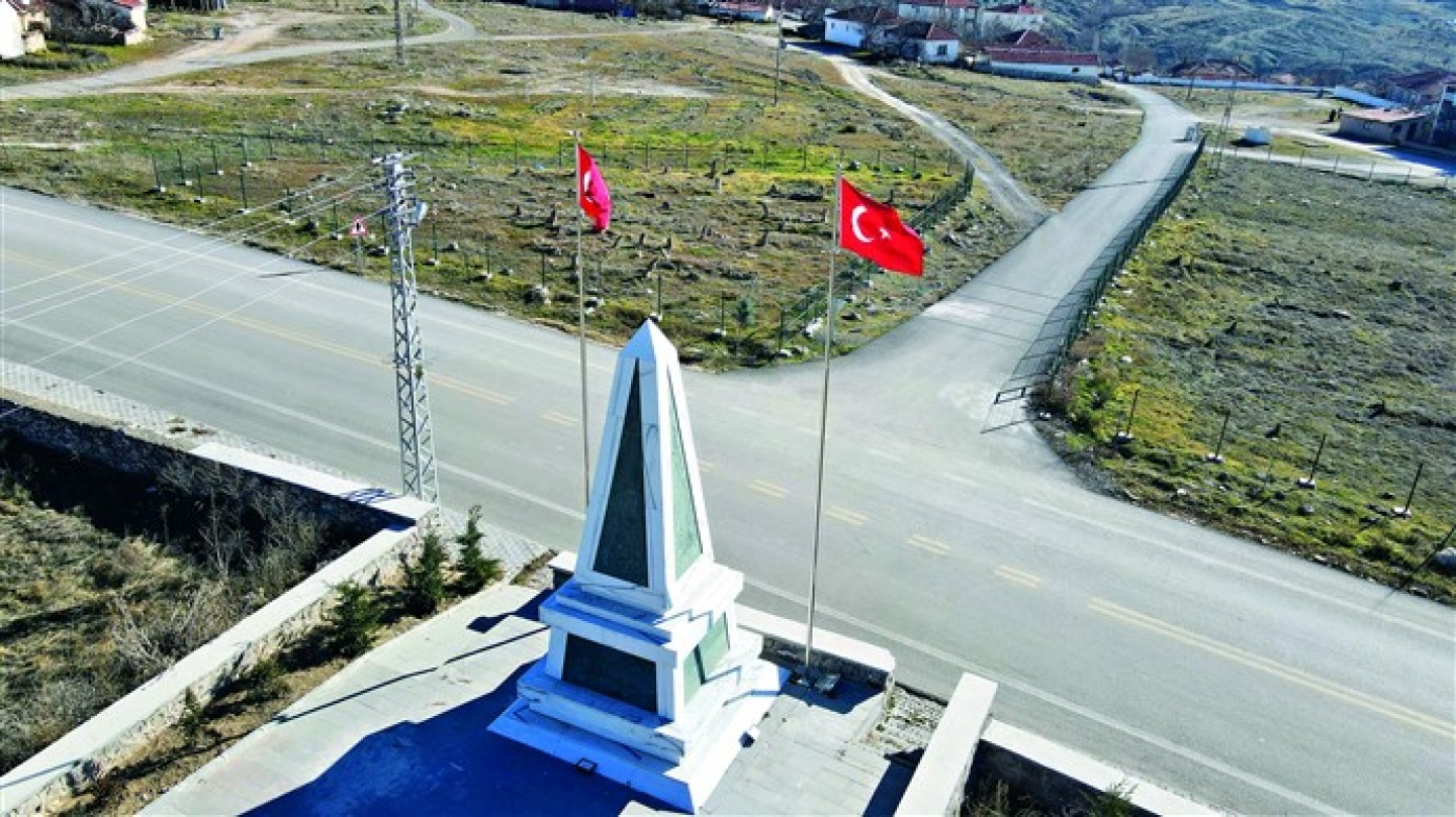 Şehit Binbaşı Hüseyin Avni Alparslan Şehitliği