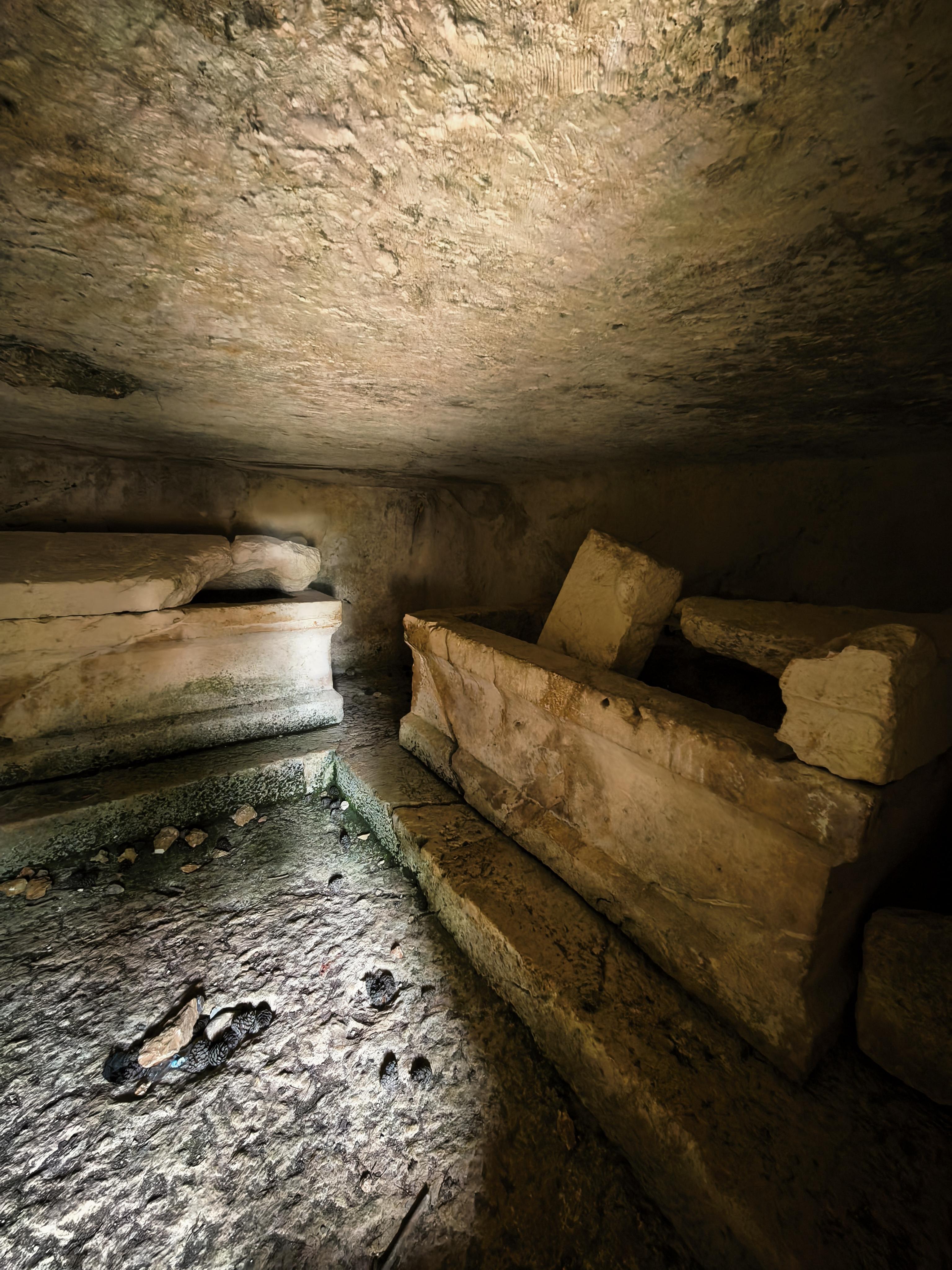 DÜLÜKBABA KAYA MEZARLARI (GAZİANTEP)