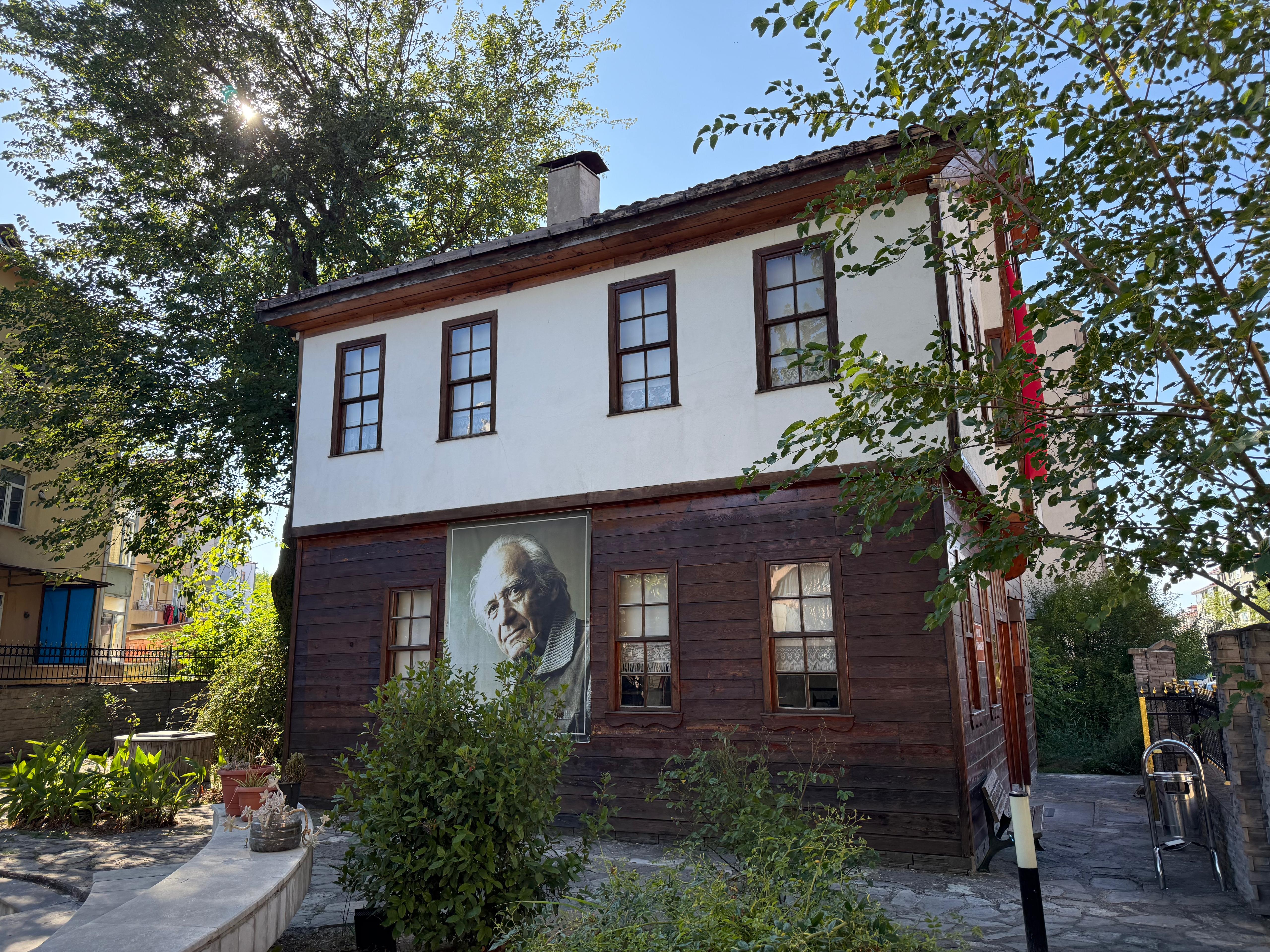 Cide Rıfat Ilgaz Evi
