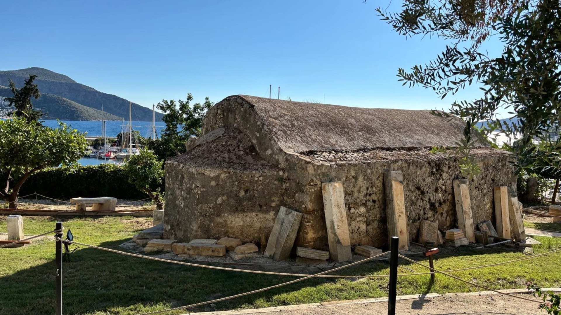 Kalkan Koca Mustafa Camii