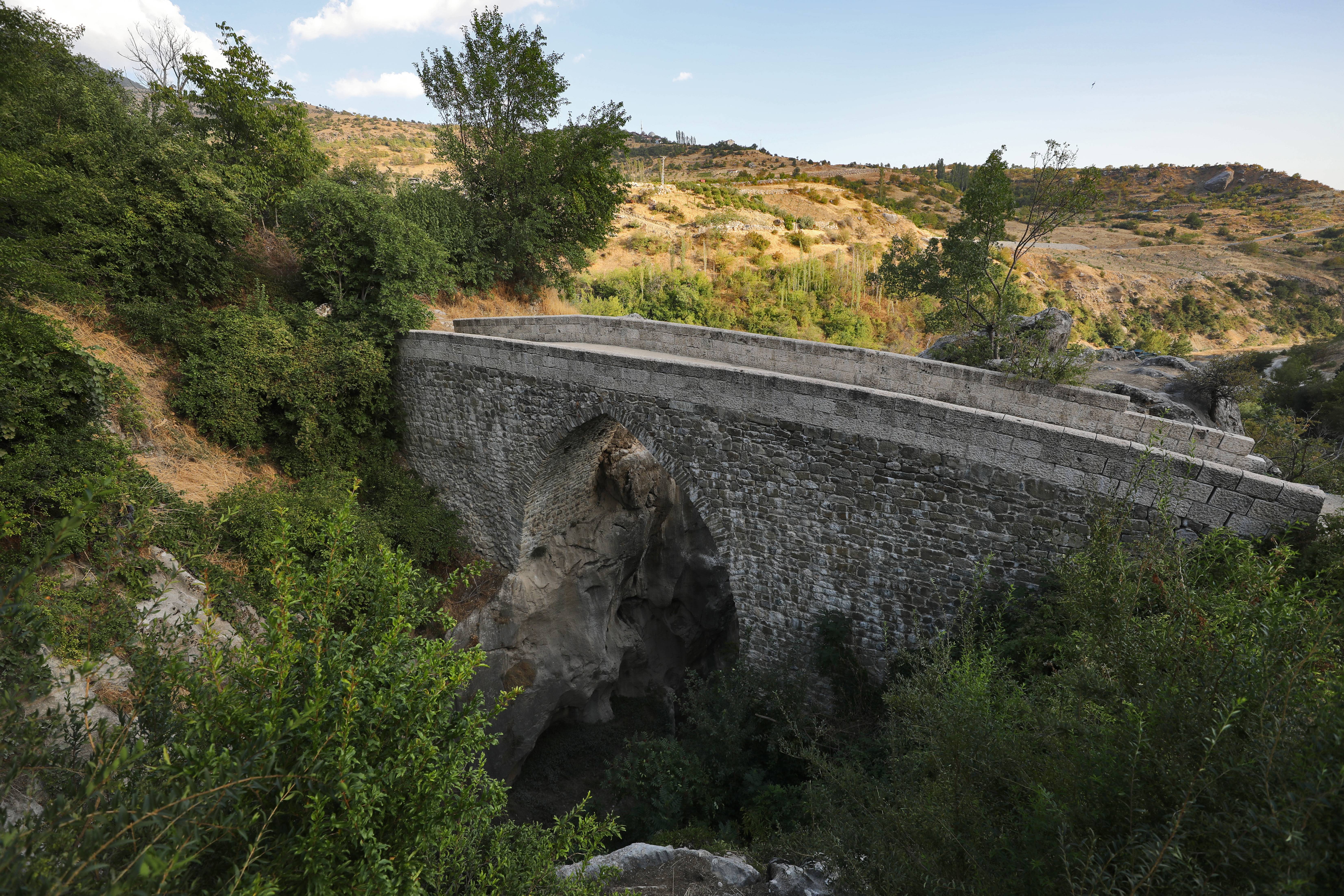 Süleymanlı (Zeytun) Kanlı Köprü