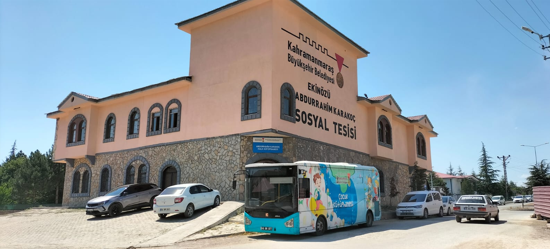 Abdürrahim Karakoç Halk Kütüphanesi