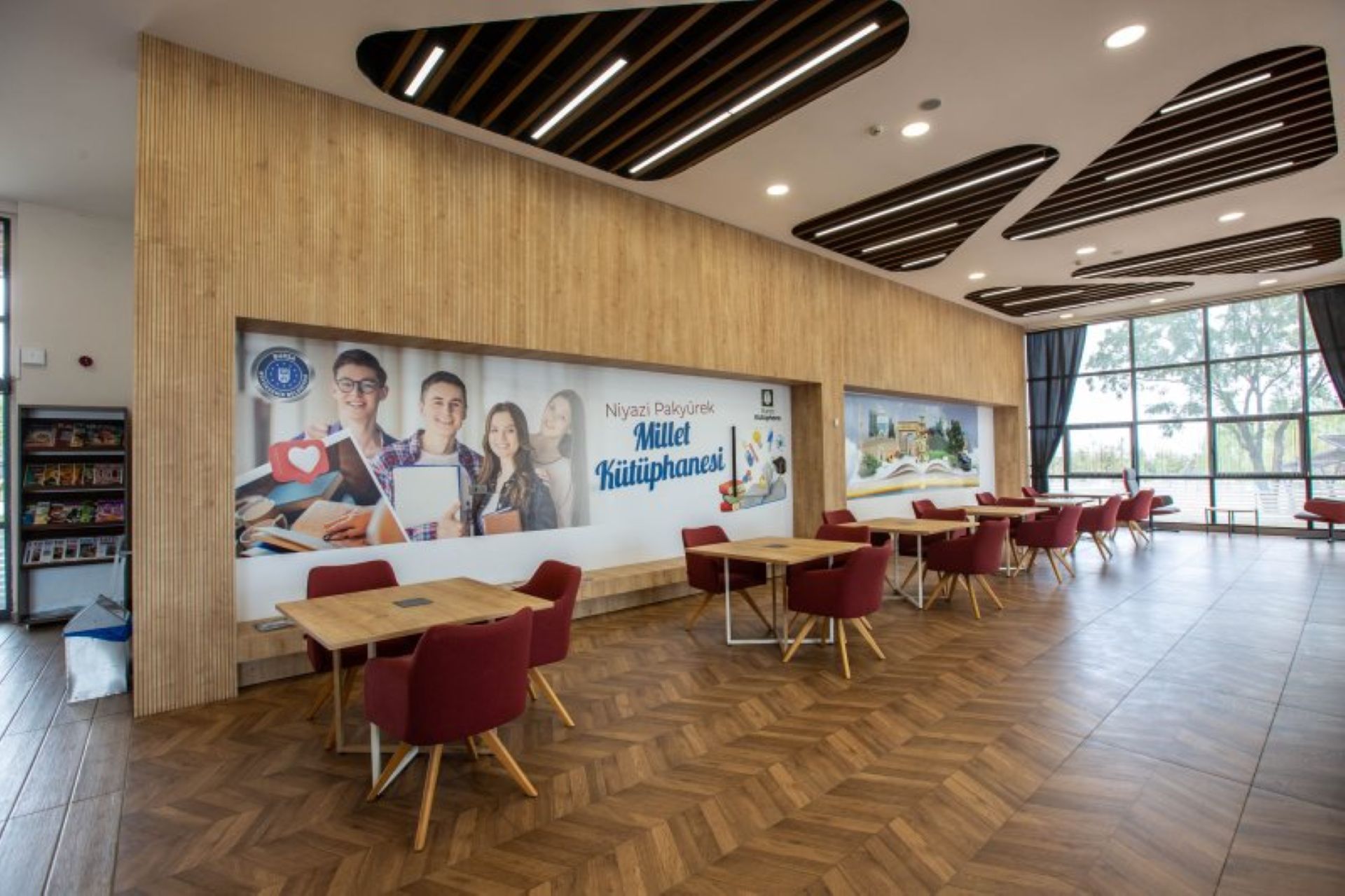 Niyazi Pakyürek Kütüphanesi