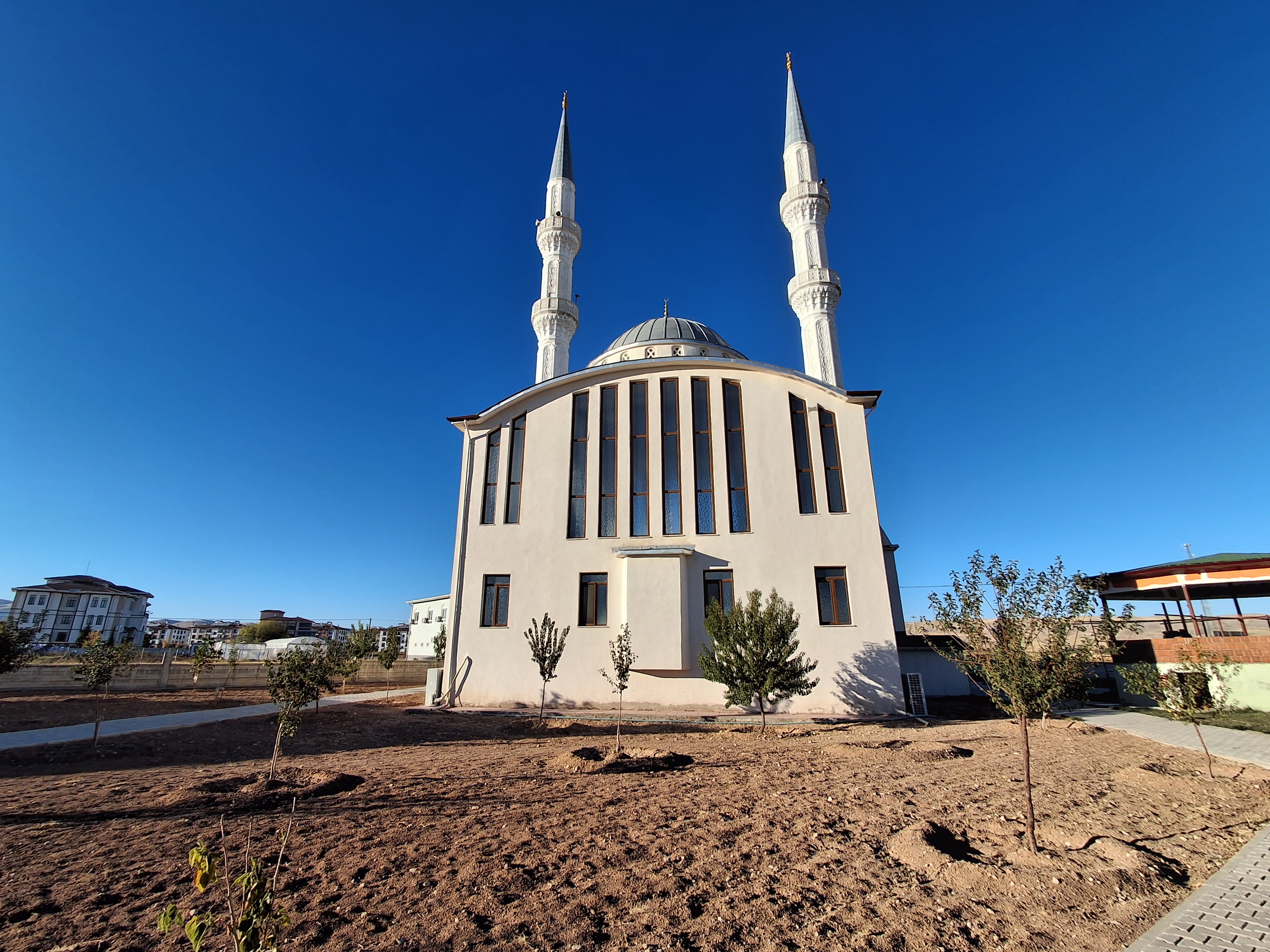 Yazıhan Merkez Yeni Camii