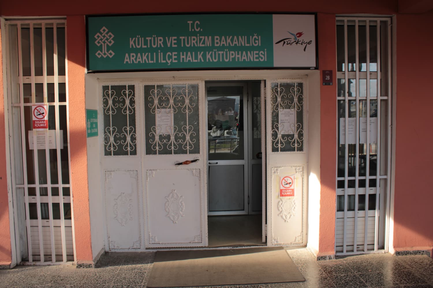 Araklı İlçe Halk Kütüphanesi