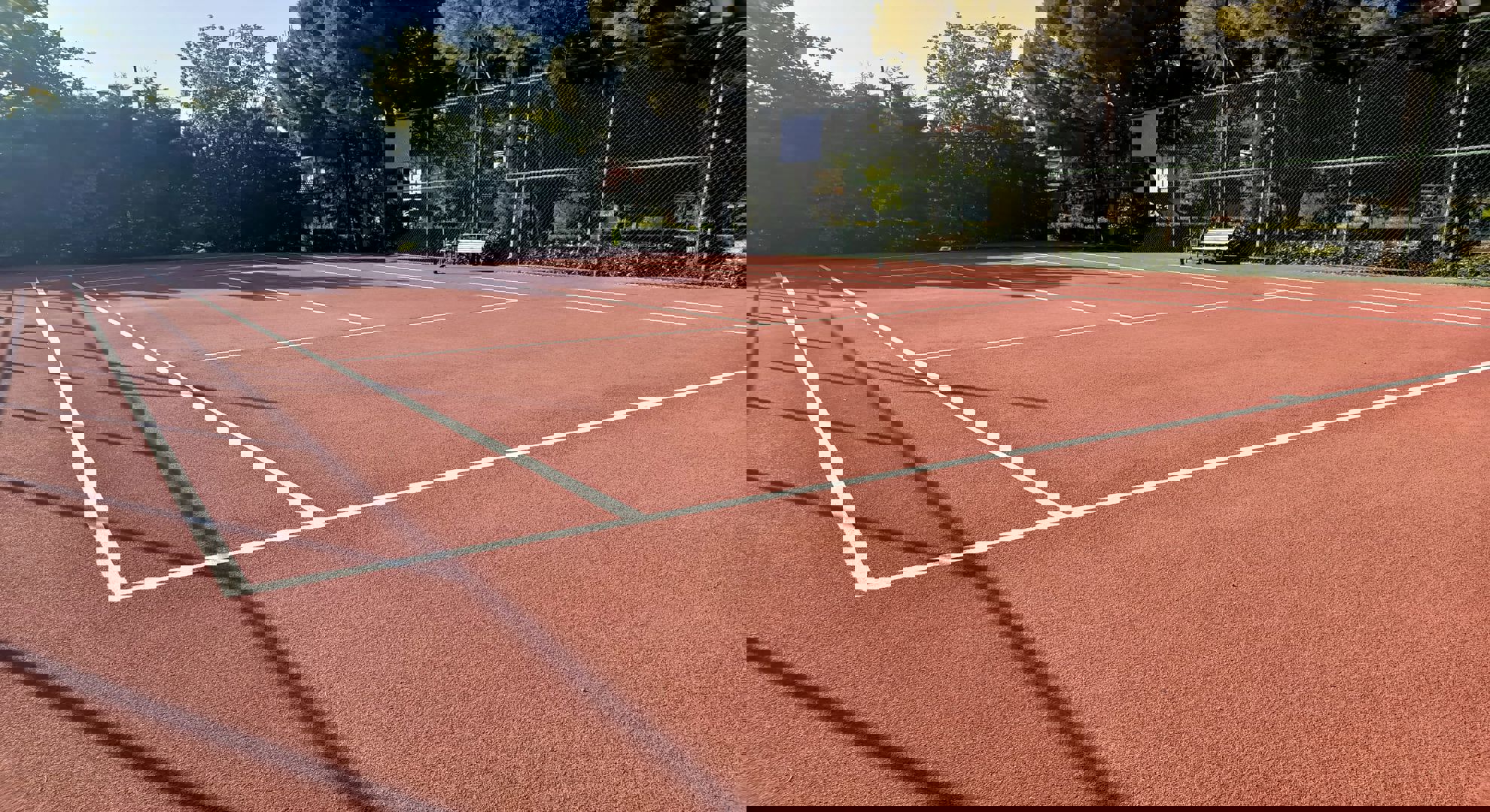 Yunus Emre Tenis Kortu