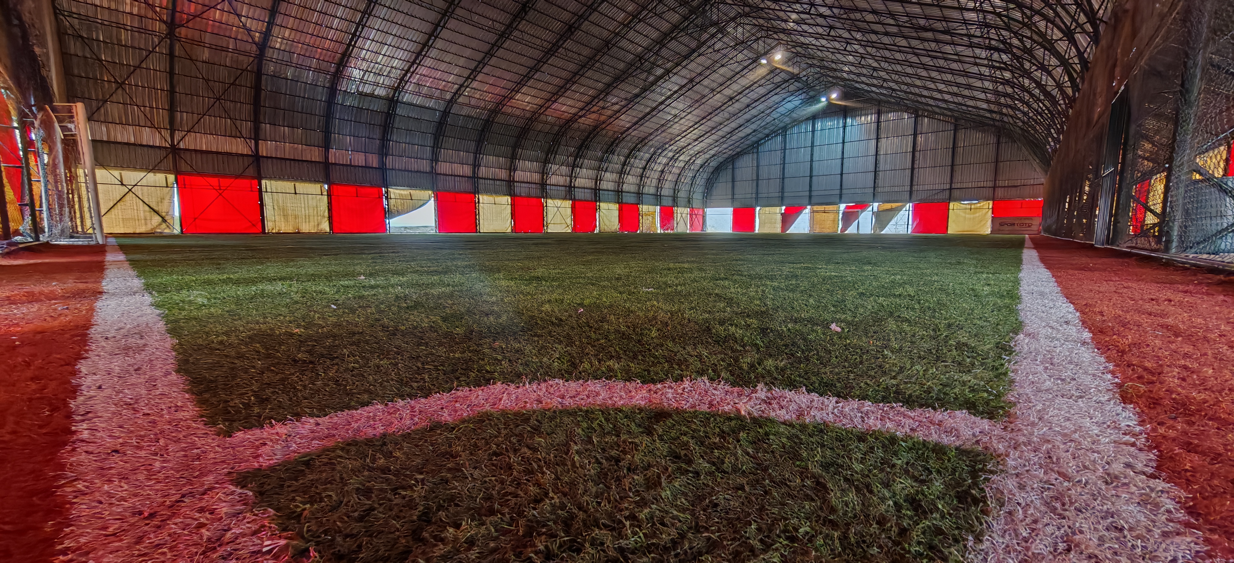 Gençlik ve Spor Müdürlüğü Hekimhan Kapalı Halı Saha