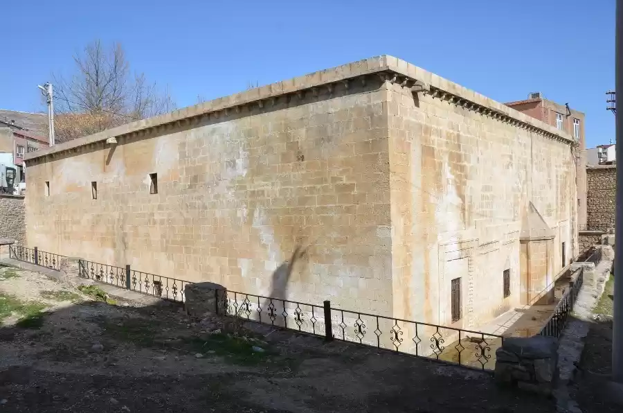 Hani Hatuniye Medresesi