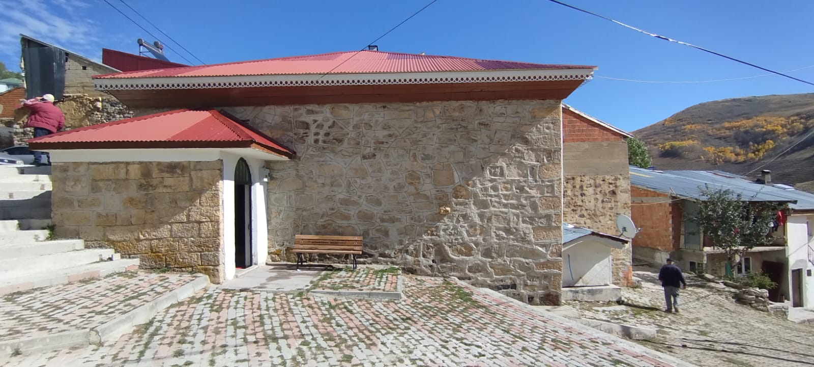 Sarıçiçek Köy Odaları