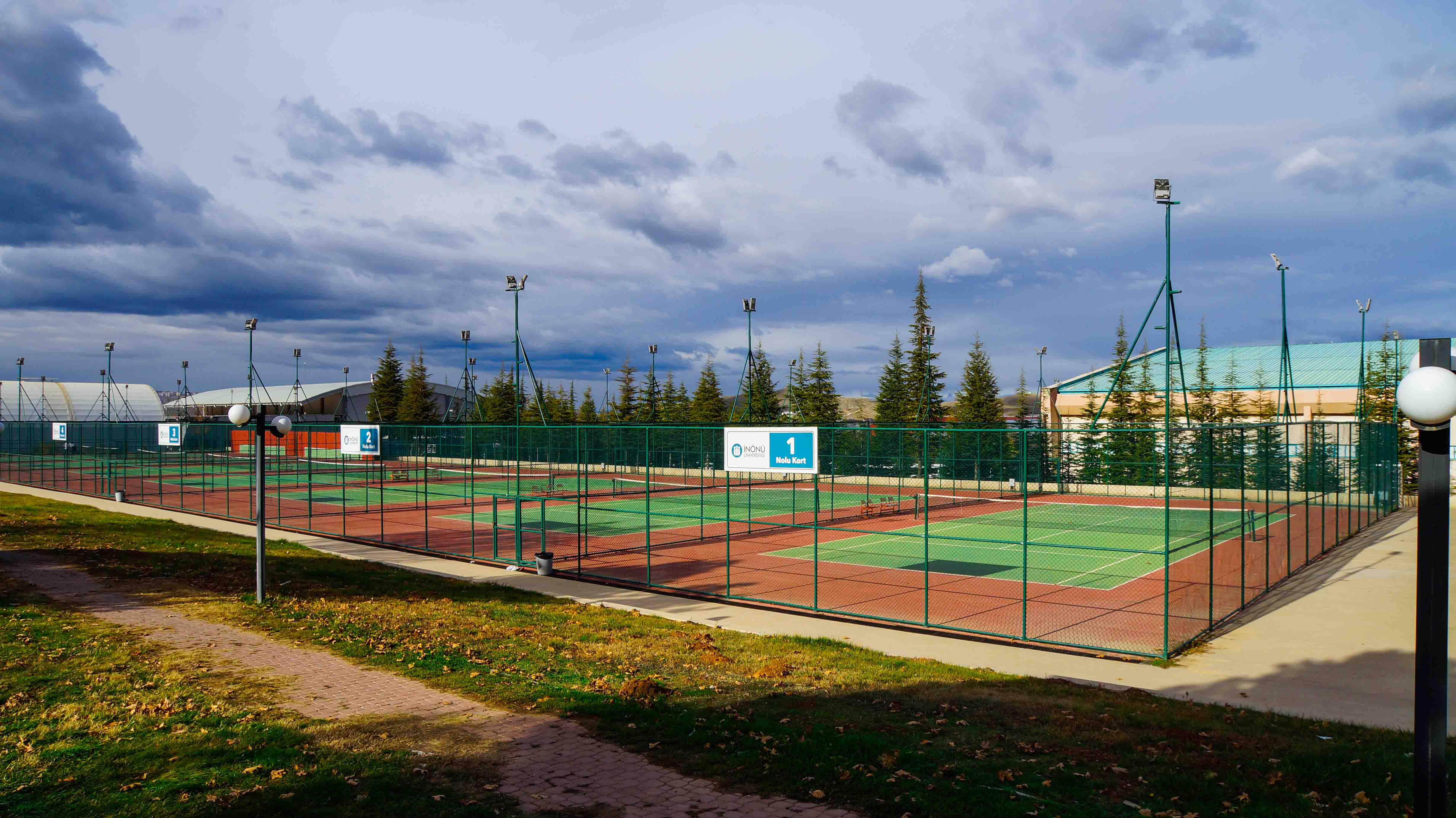 İnönü Üniversitesi Tenis Kortları