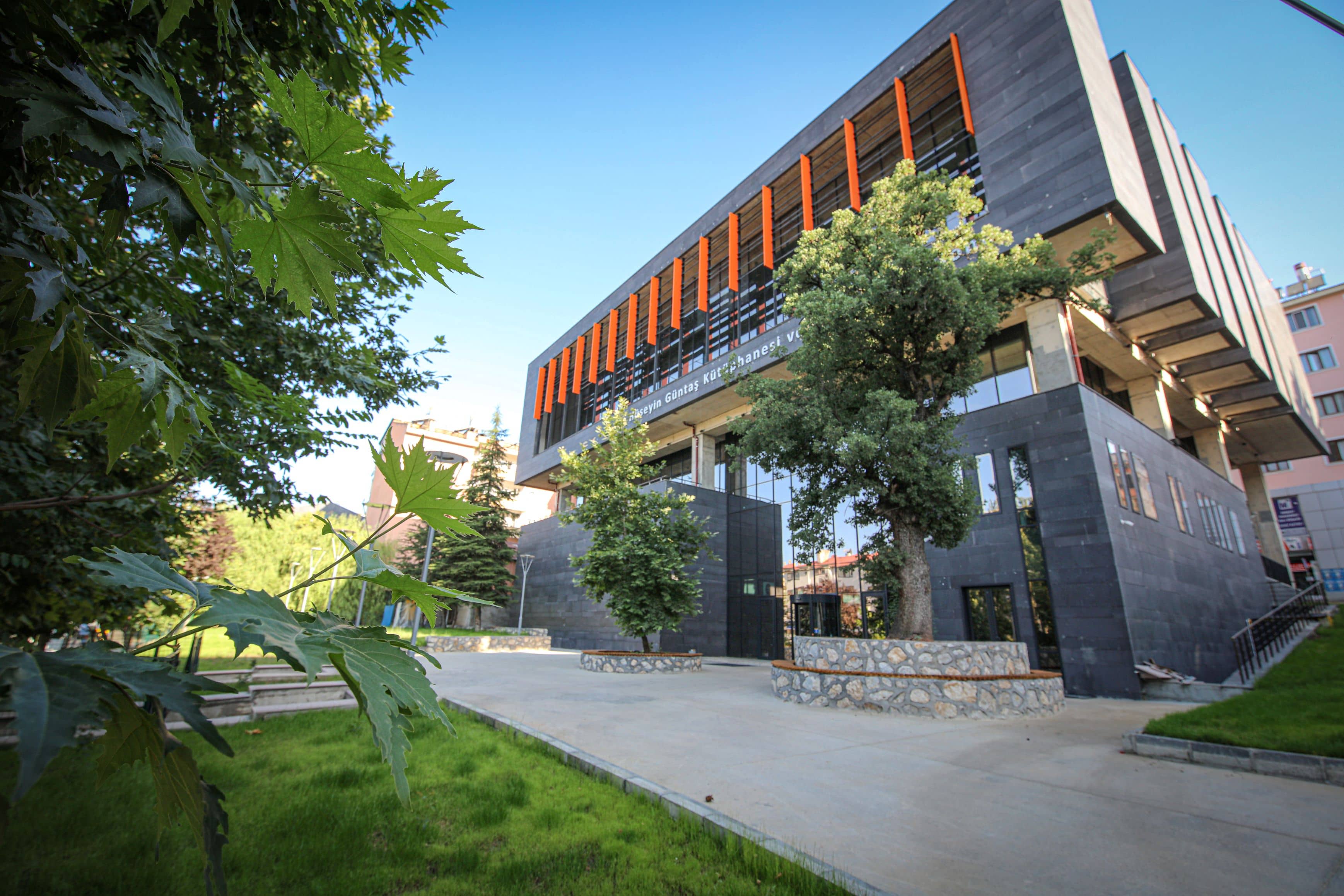 Hüseyin Güntaş İl Halk Kütüphanesi