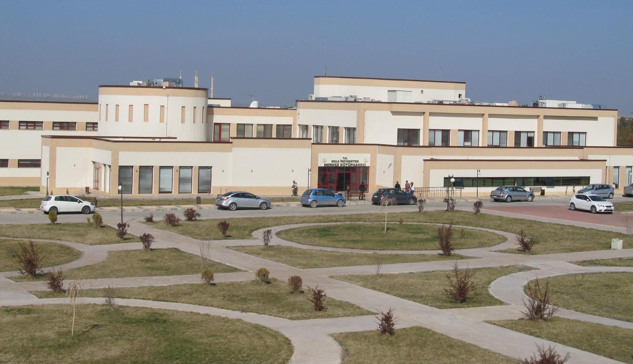 Diyarbakır Ali Emiri Merkez Kütüphanesi