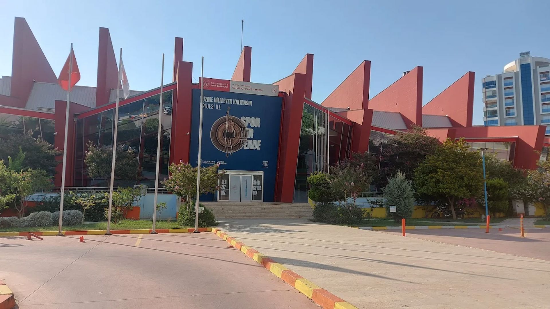 Olimpik Yüzme Havuzu