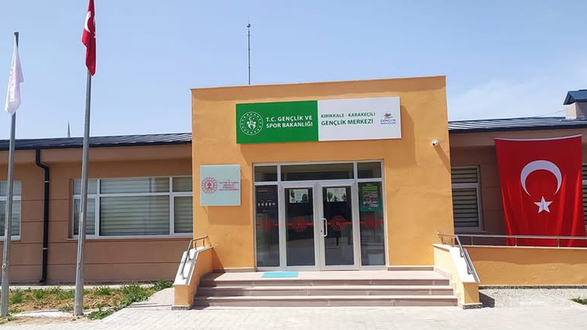 Karakeçili Gençlik Merkezi