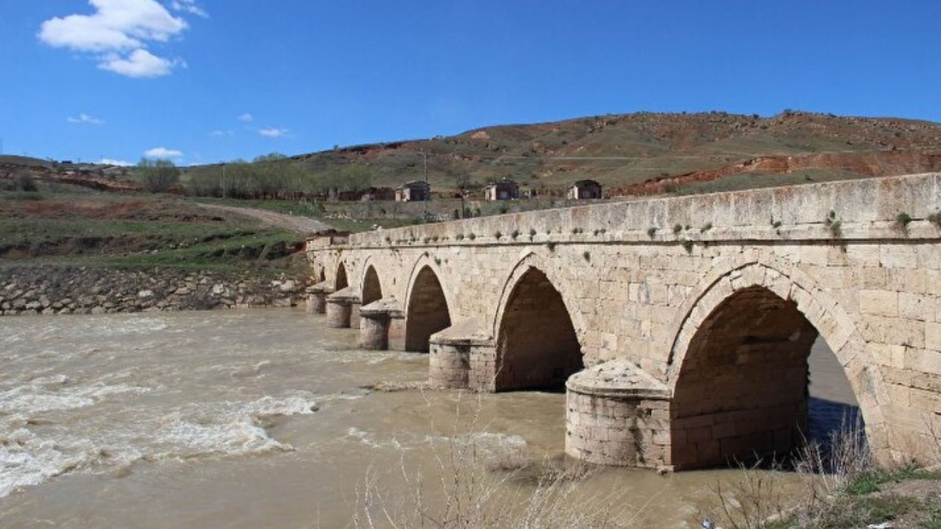 Boğaz Köprüsü (Kızılkavraz)