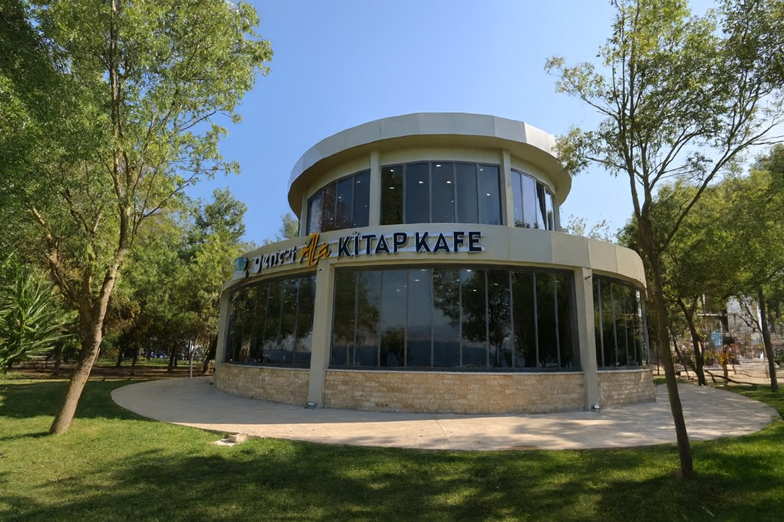 Genc-i Ala Kitap Kafe