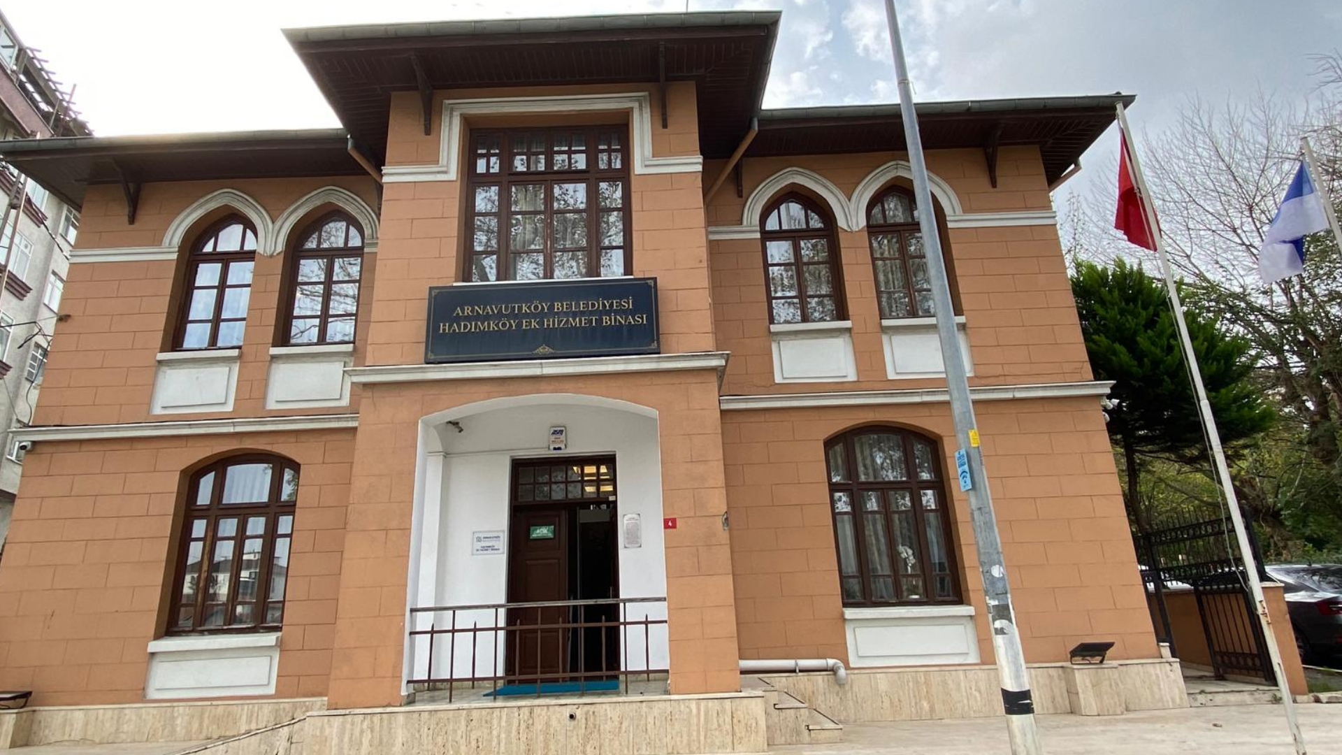 Hadımköy Jandarma Karakolu ( Arnavutköy Belediyesi Ek Hizmet Binası)