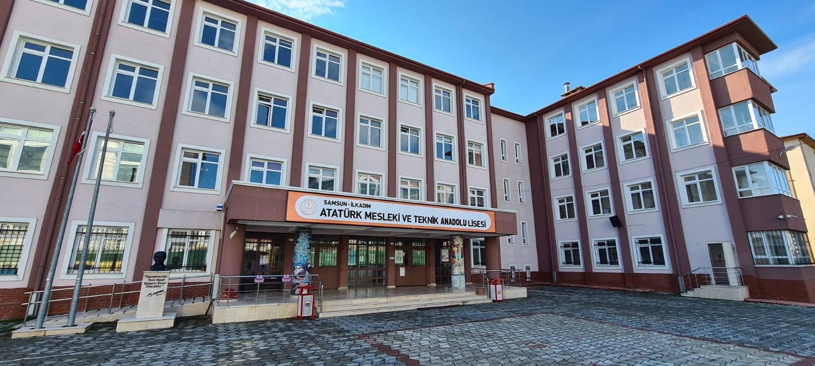 Atatürk Mesleki Teknik ve Anadolu Lisesi
