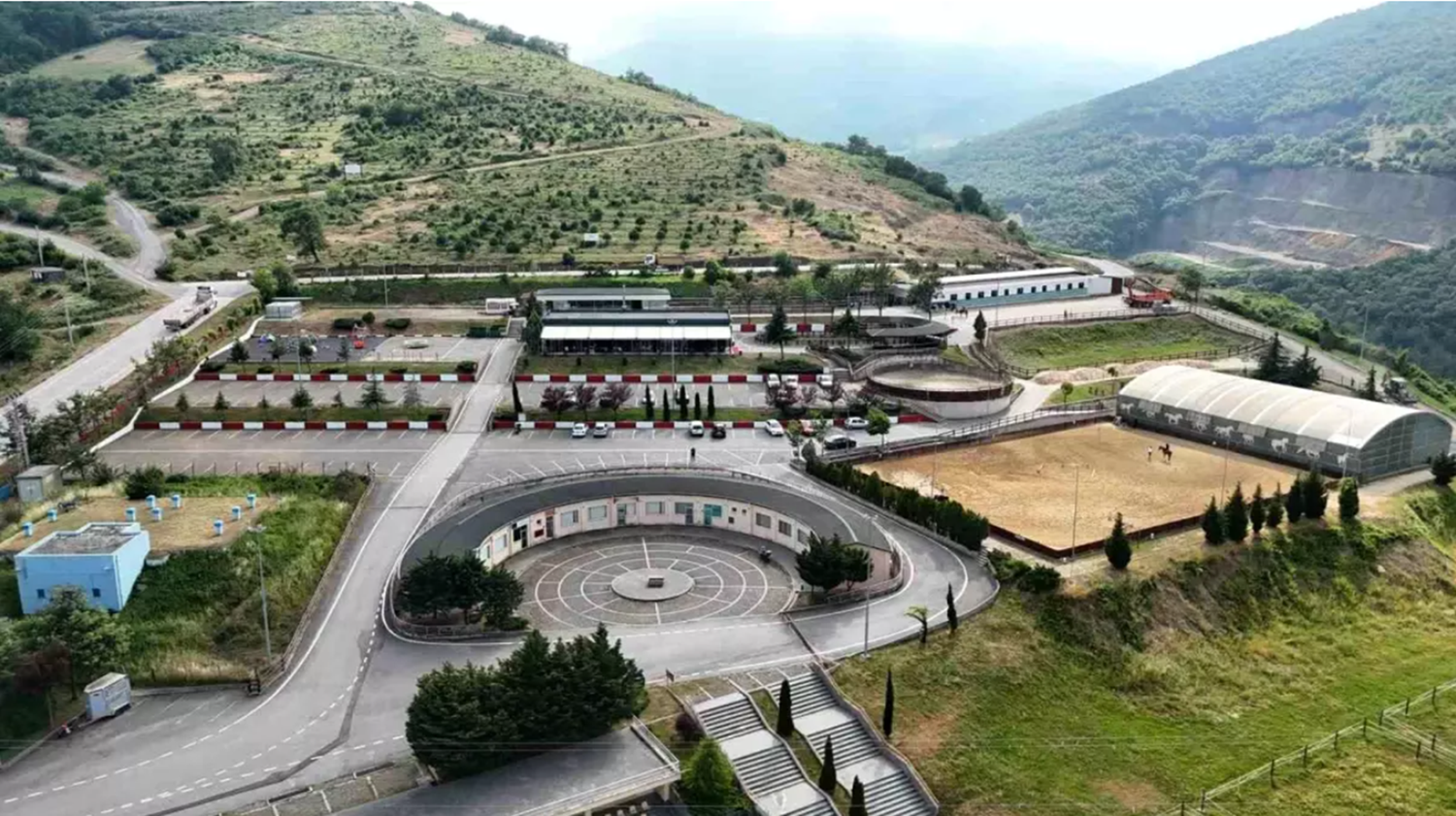 Atlı Spor Tesisleri