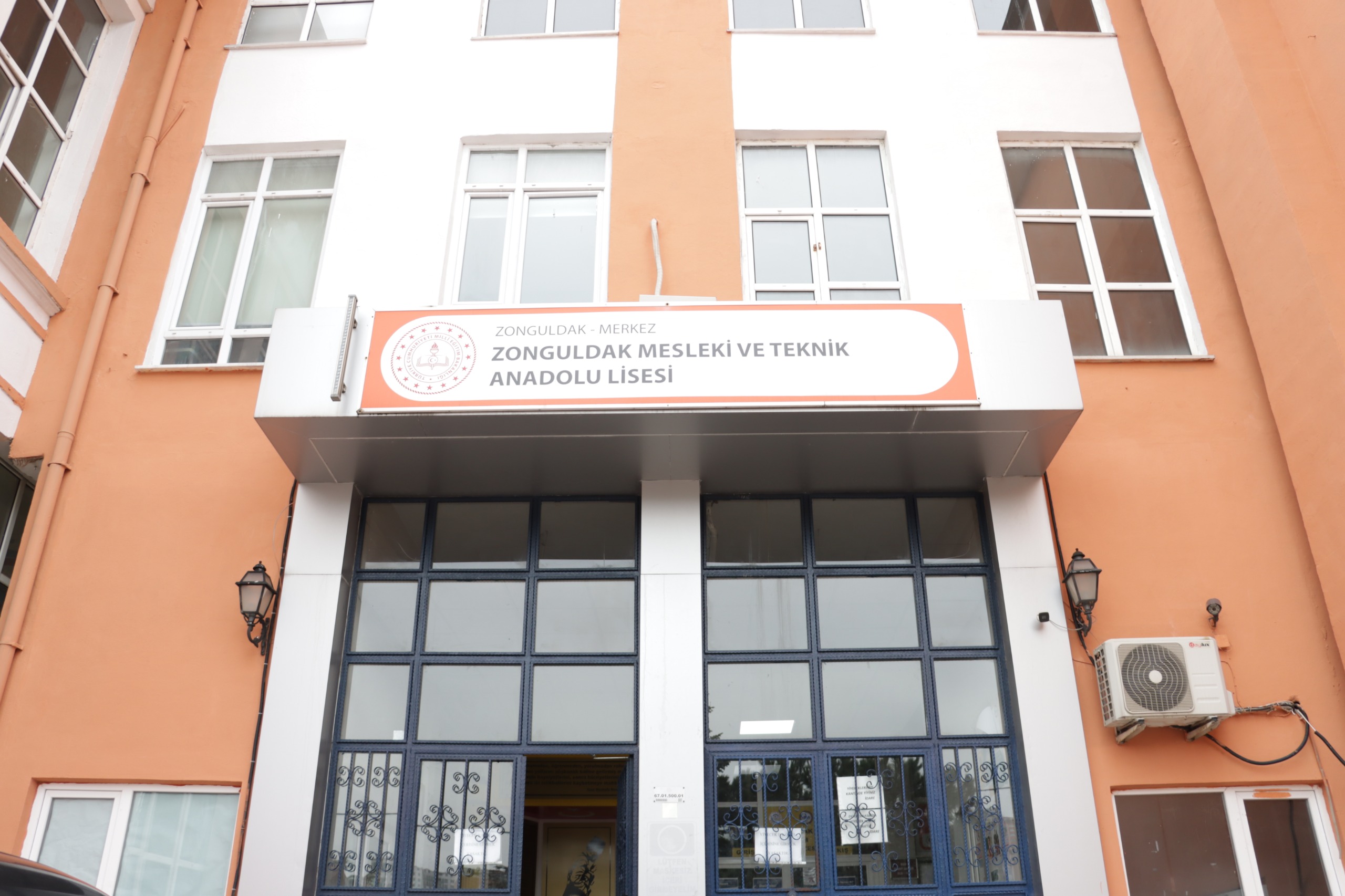 Zonguldak Mesleki Teknik ve Anadolu Lisesi