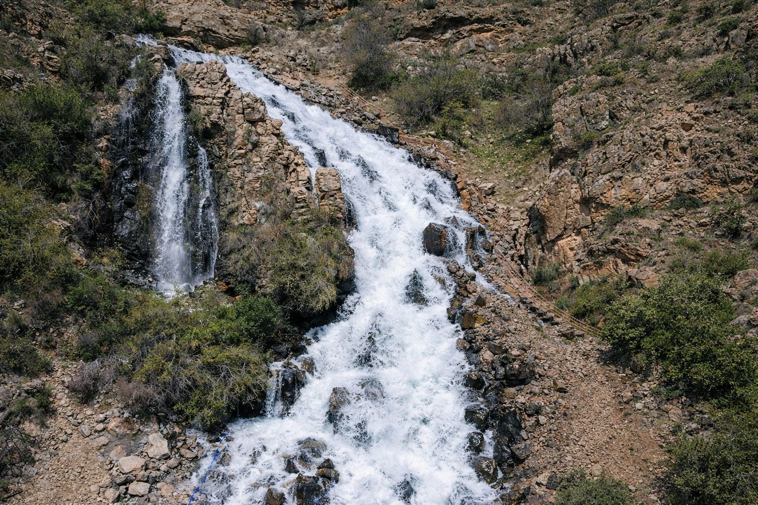 Van Kanispi Beyazsu Şelalesi