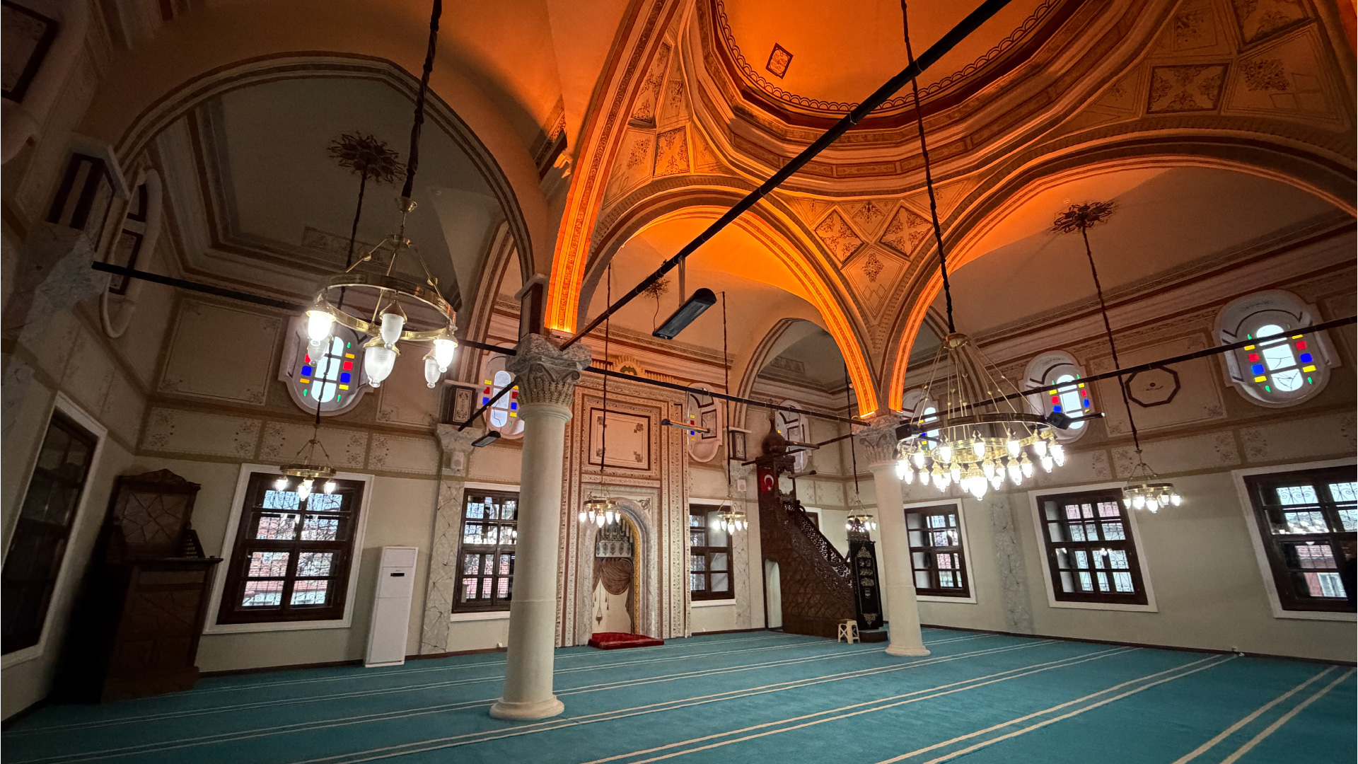 Sivrihisar Aziz Mahmud Hüdâyî Cami