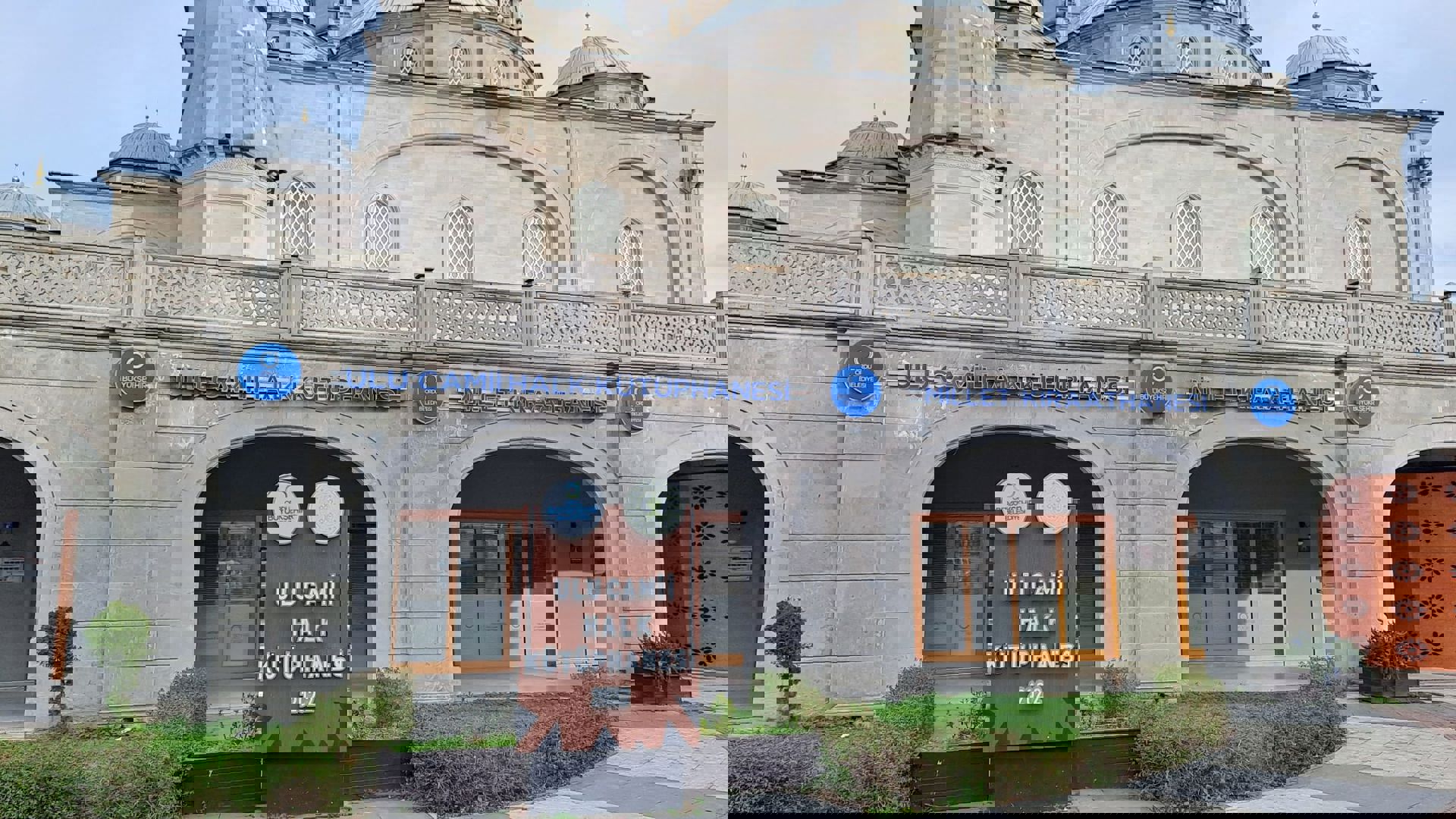 OBB Ulu Camii Halk Kütüphanesi