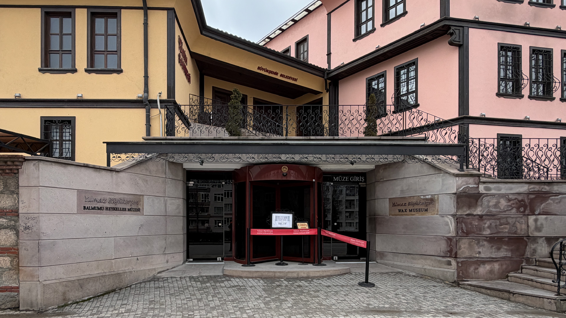 Yılmaz Büyükerşen Balmumu Heykeller Müzesi