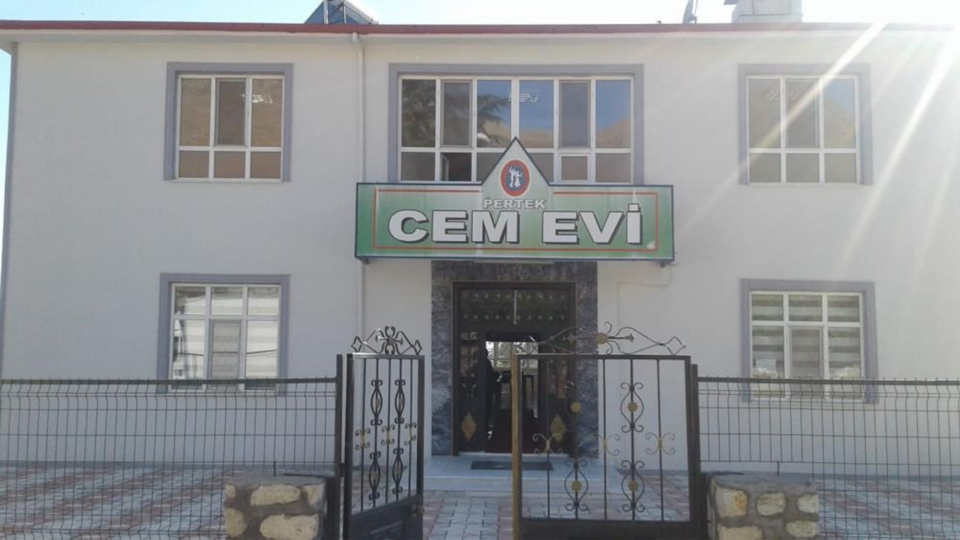 Pertek Cem Evi