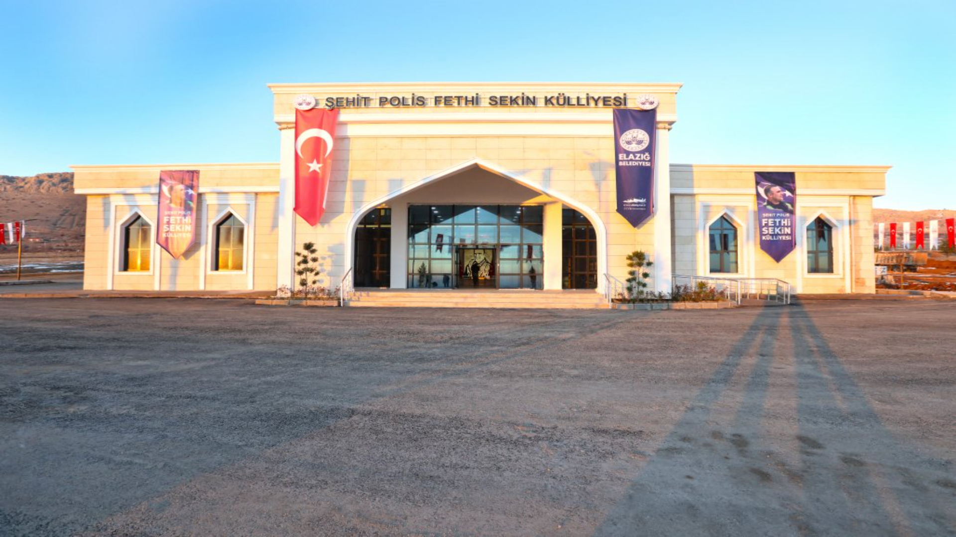 Şehit Polis Fethi Sekin Külliyesi
