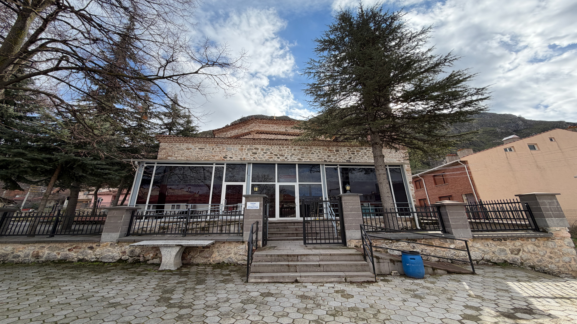 İnönü Alaattin Camii