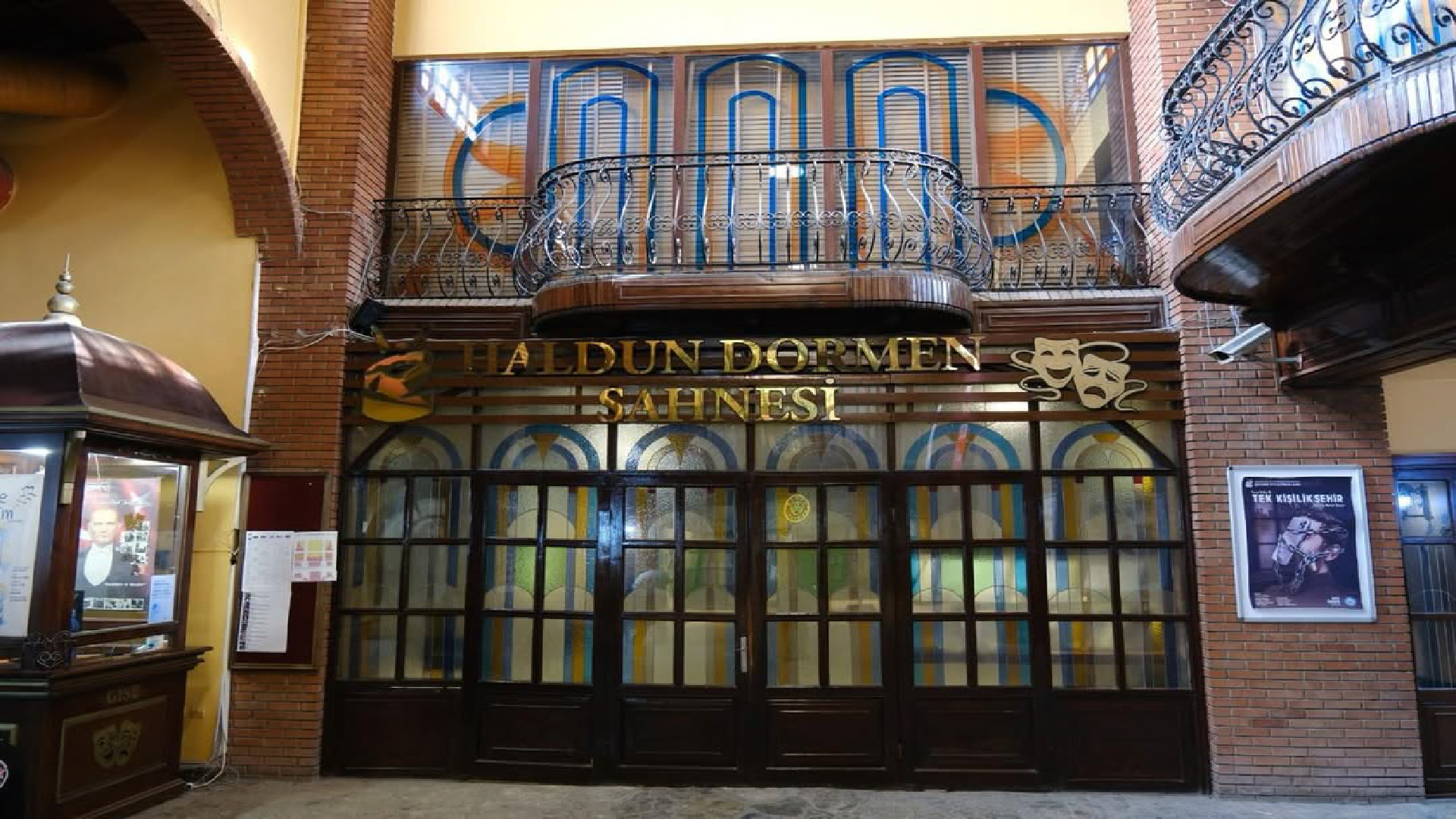 Haldun Dormen Sahnesi