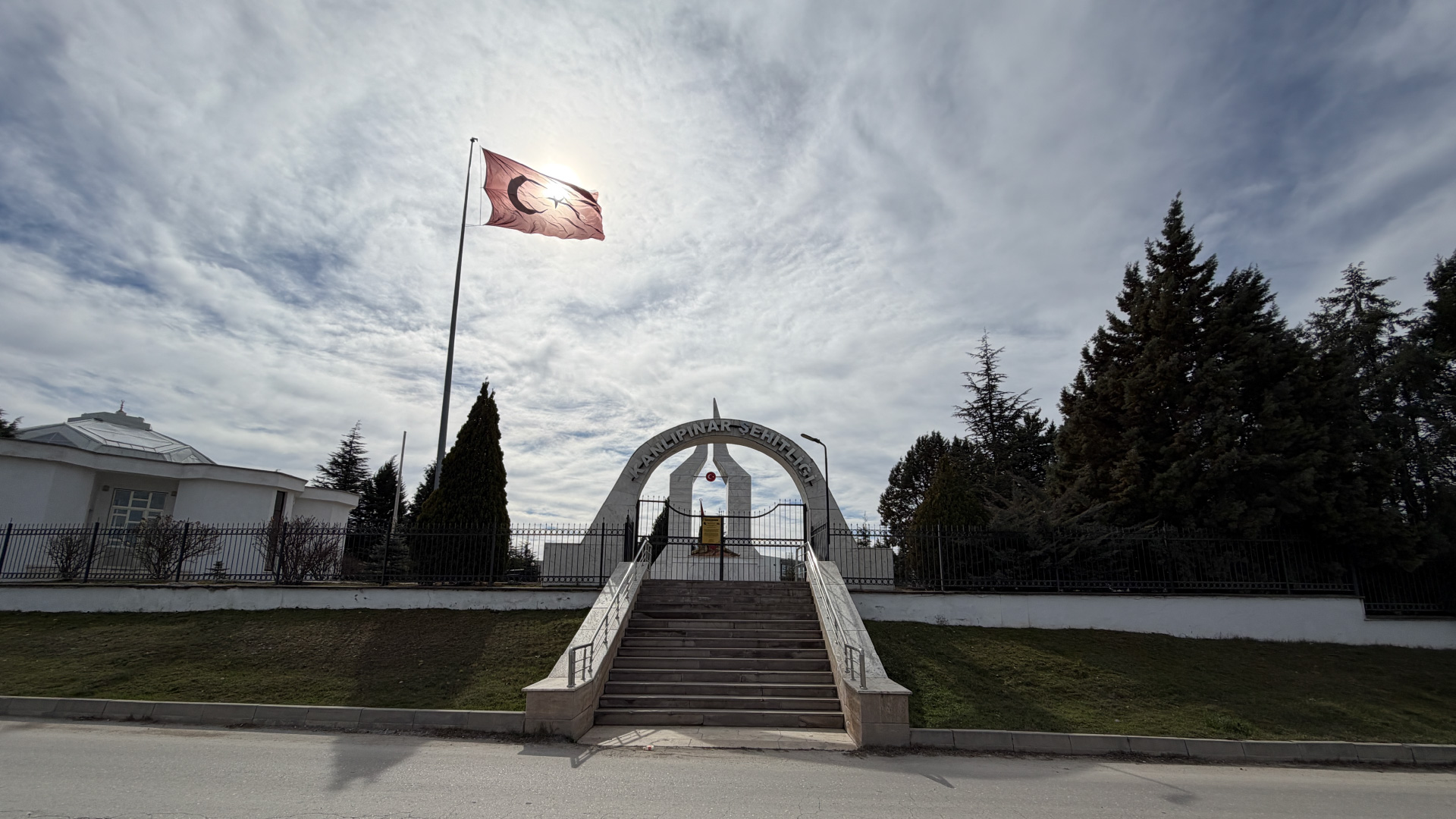 Kanlıpınar Şehitliği