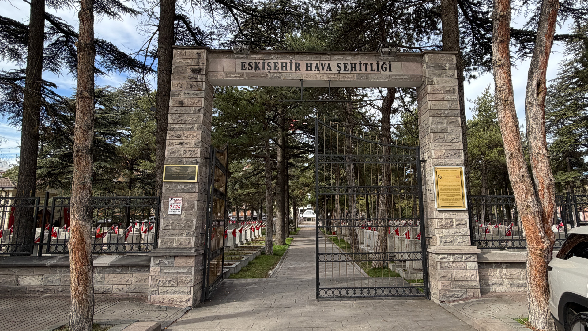 Eskişehir Hava Şehitliği