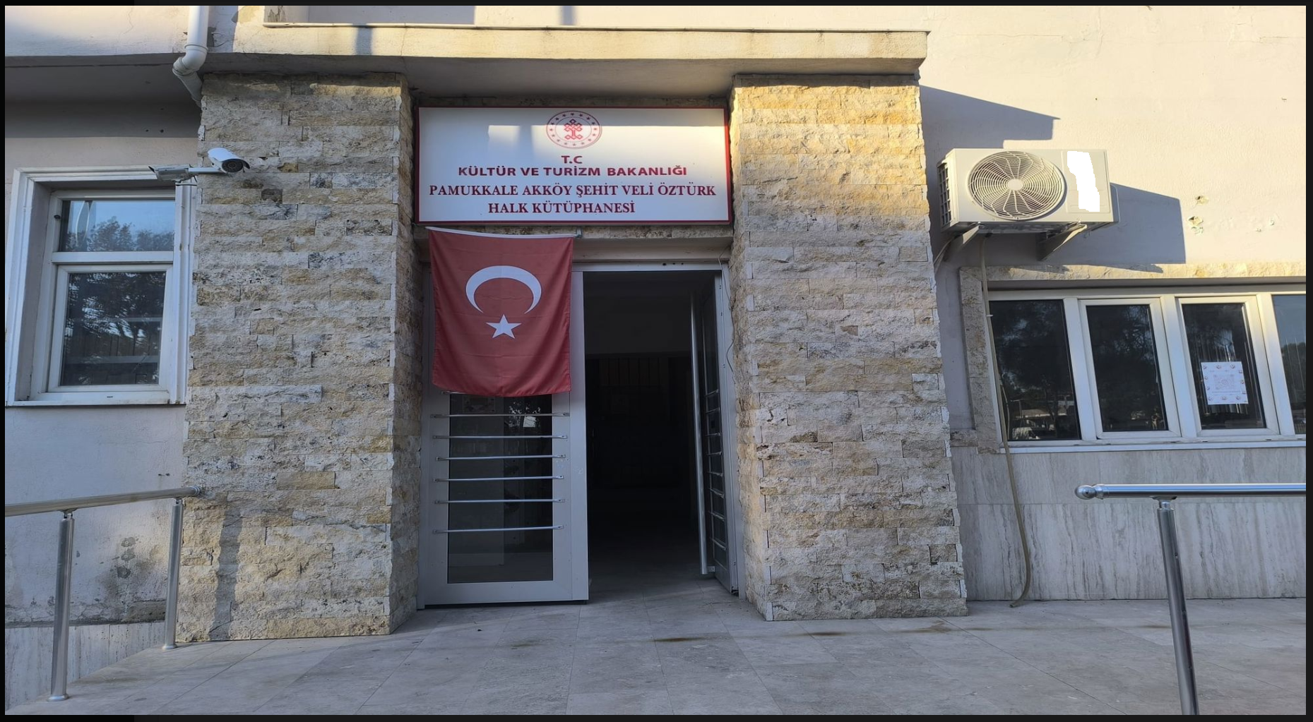 Akköy Şehit Veli Öztürk Halk Kütüphanesi