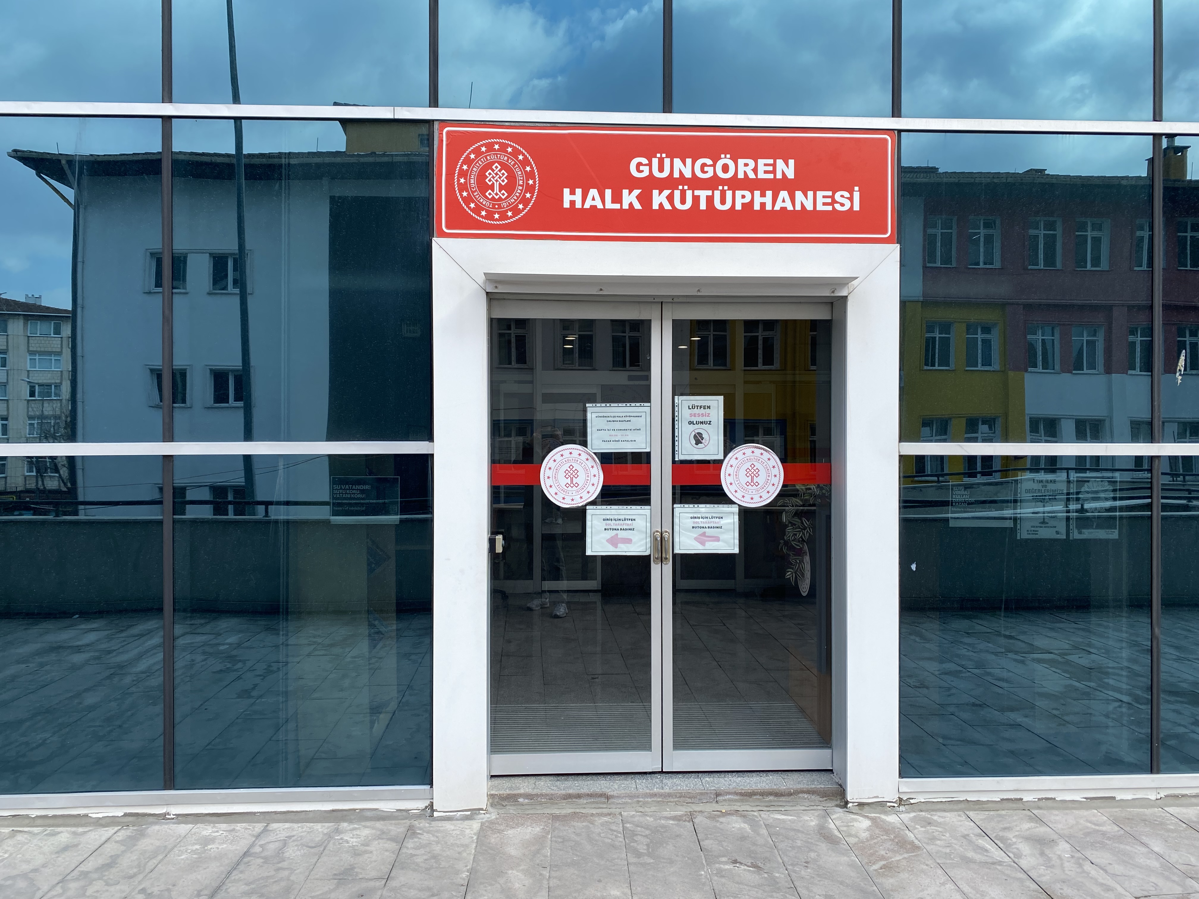 Güngören İlçe Halk Kütüphanesi