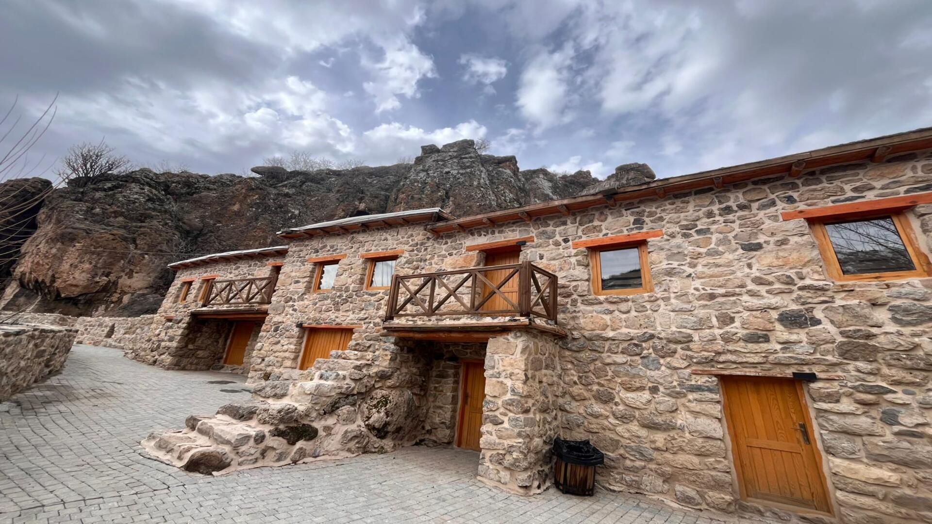 Çukurca Kale Evleri