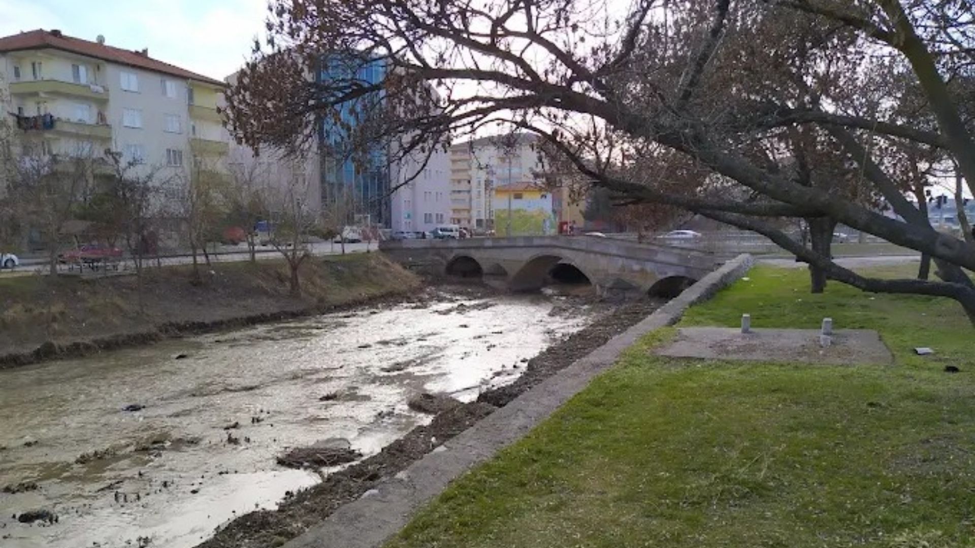 Tarihi Paşa Köprüsü(Taş Köprü)