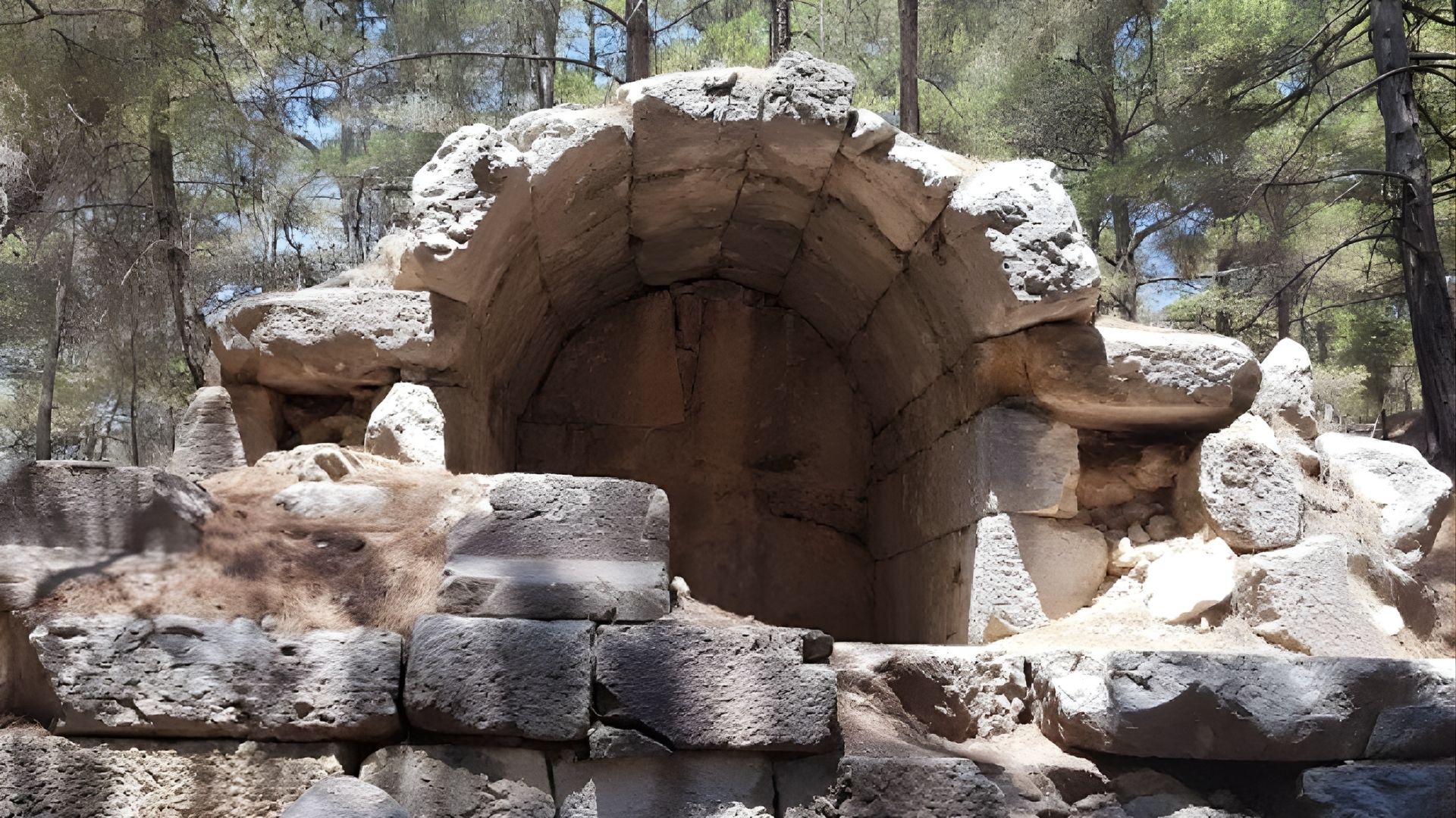 Kadyanda Antik Kenti