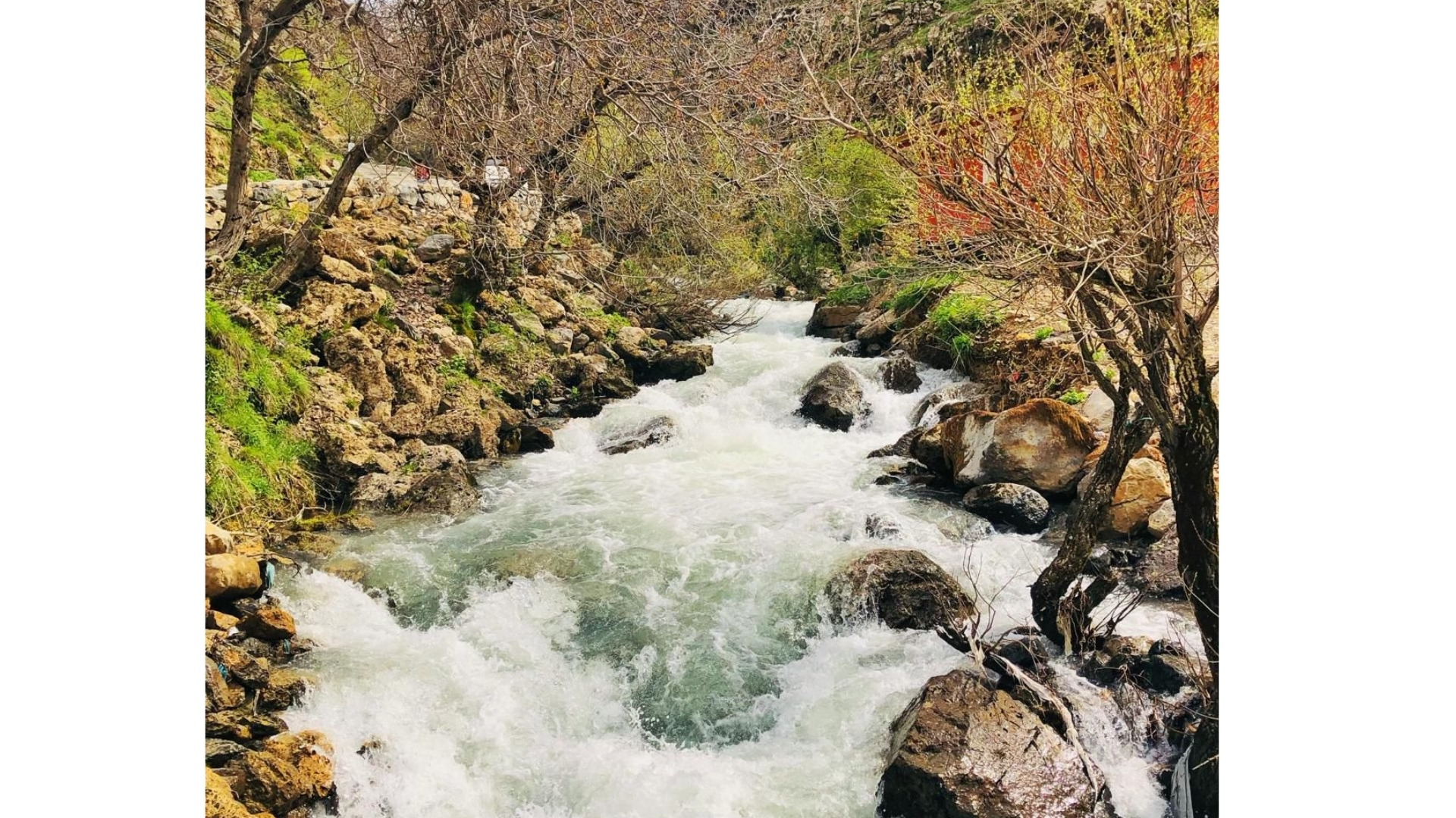 Uzungeçit Mağara Pınarı