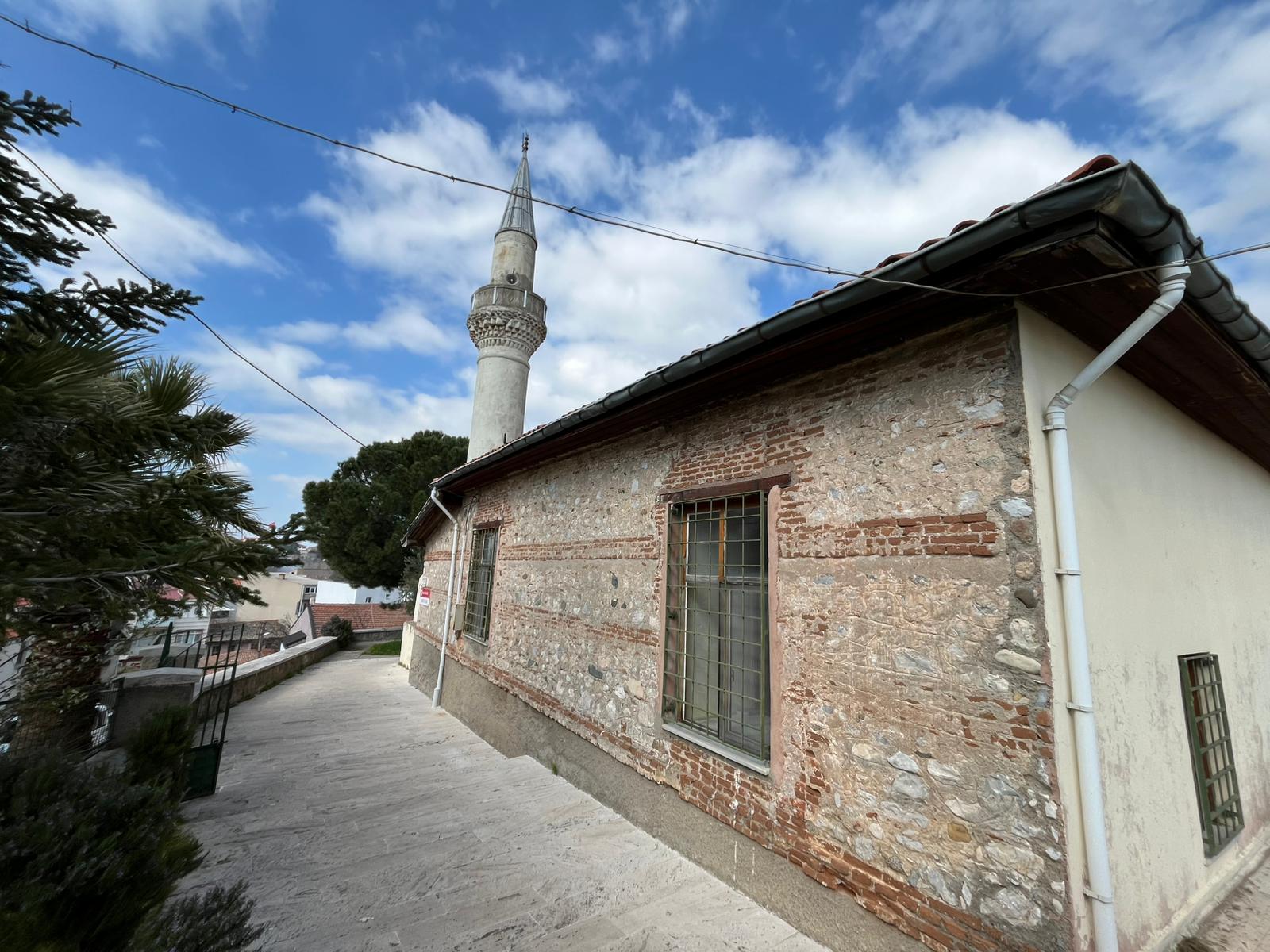 Bayramiç Tepe Camii (Hacı Baliğ Camii)