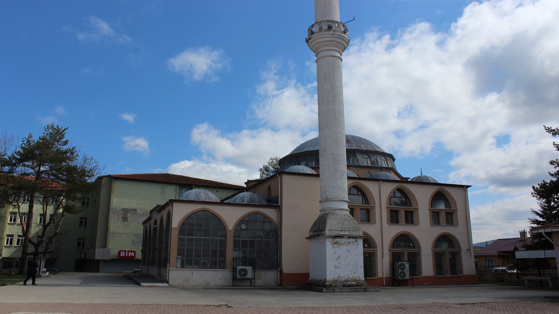 Kolukaraoğlu Cami