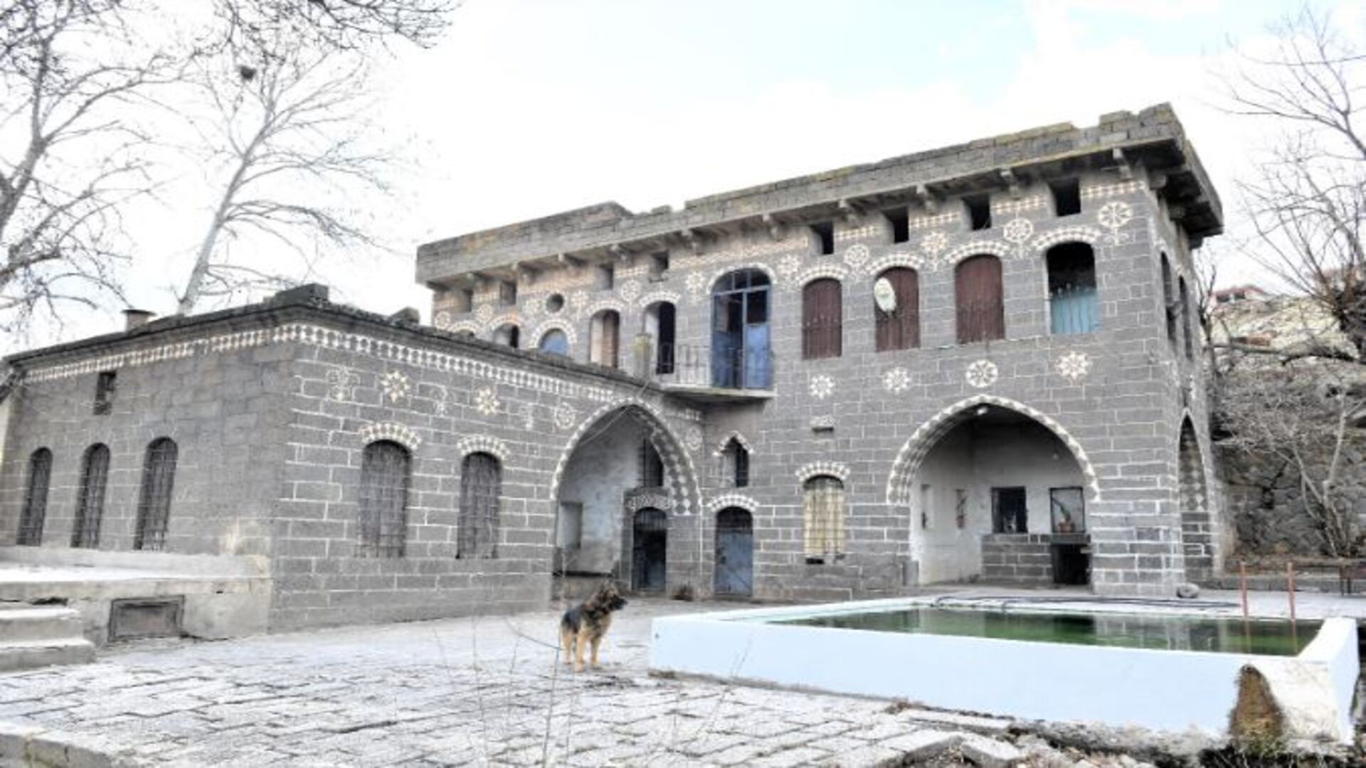 Diyarbakır Kuş Dili Köşkü