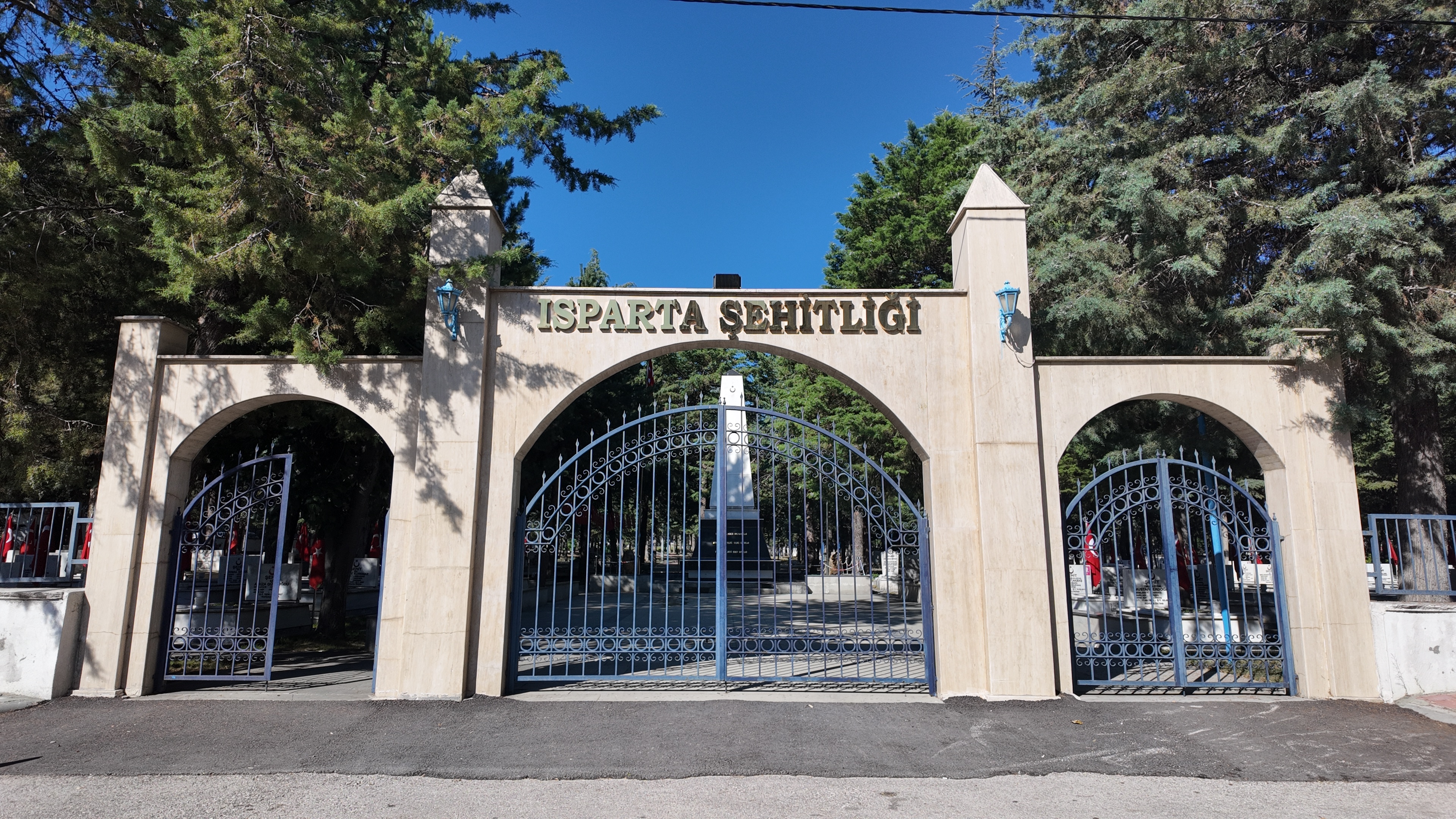 Isparta Garnizon Şehitliği
